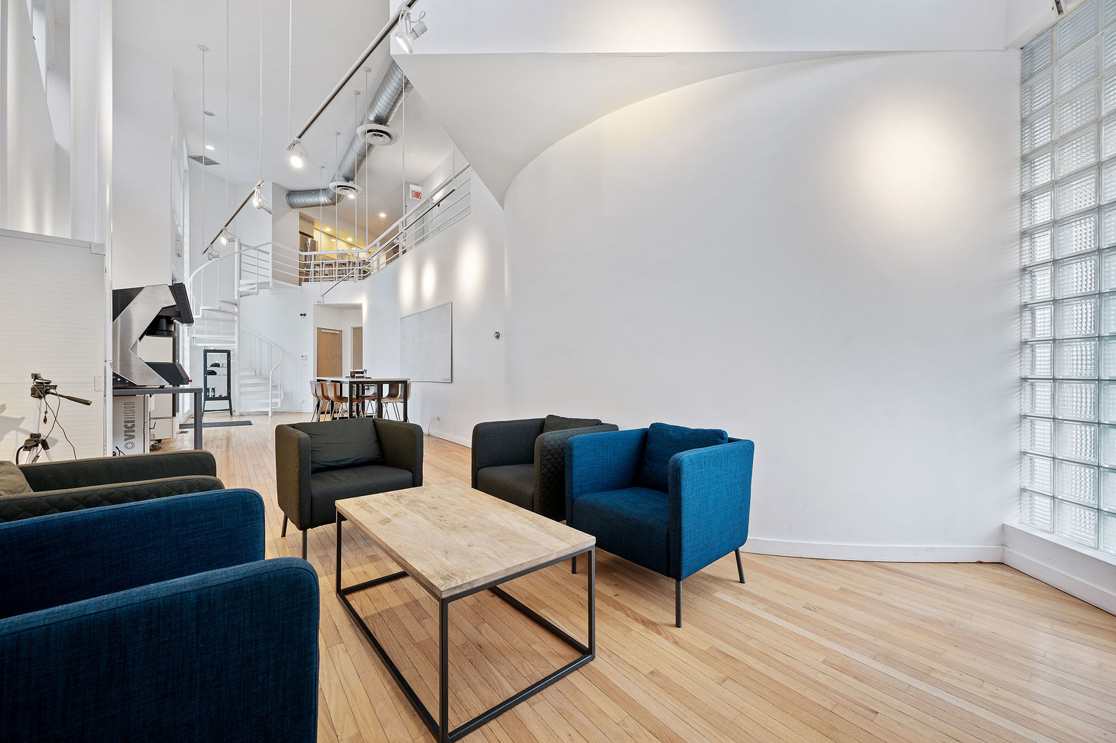 740 N Ogden Avenue Unit: 1