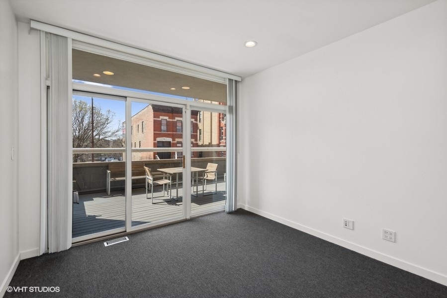 740 N Ogden Avenue Unit: 1