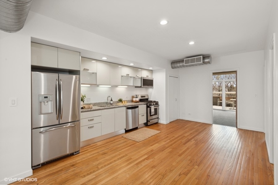 740 N Ogden Avenue Unit: 1