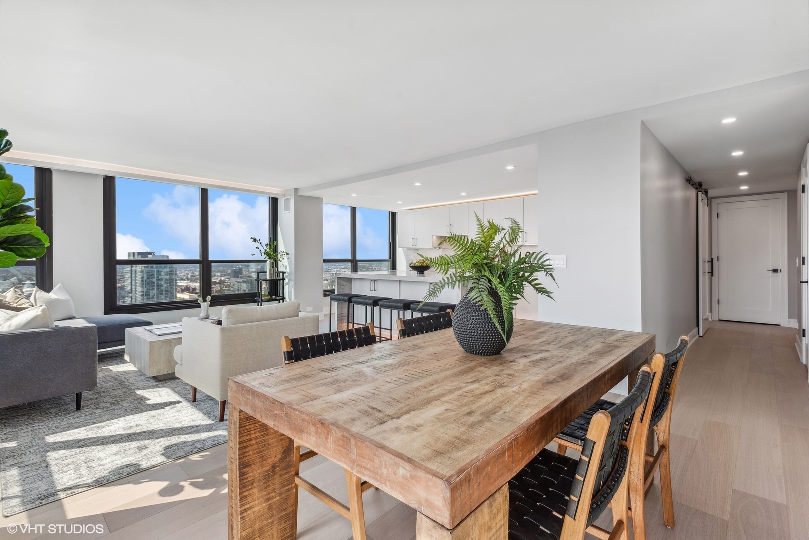 1030 N State Street Unit: 41L