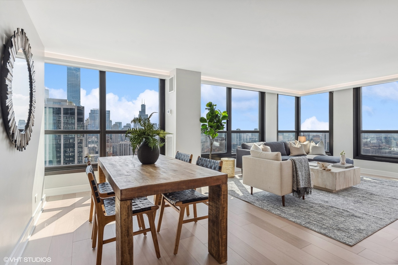 1030 N State Street Unit: 41L