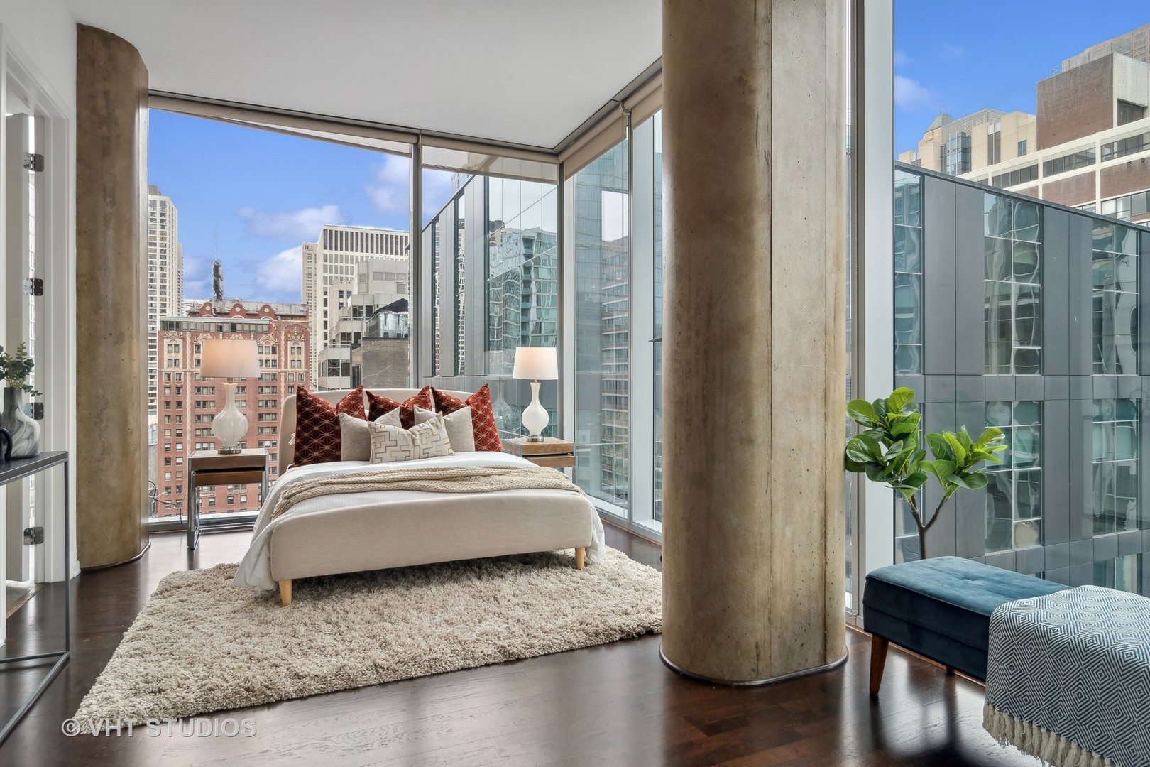 600 N Fairbanks Court Unit: 1805