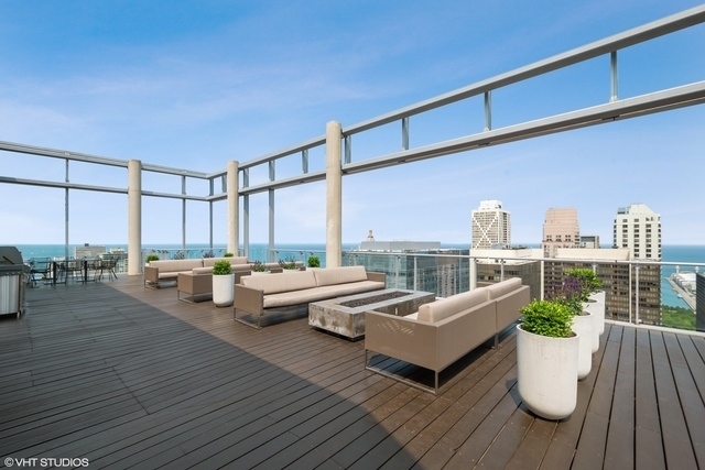 600 N Fairbanks Court Unit: 1805