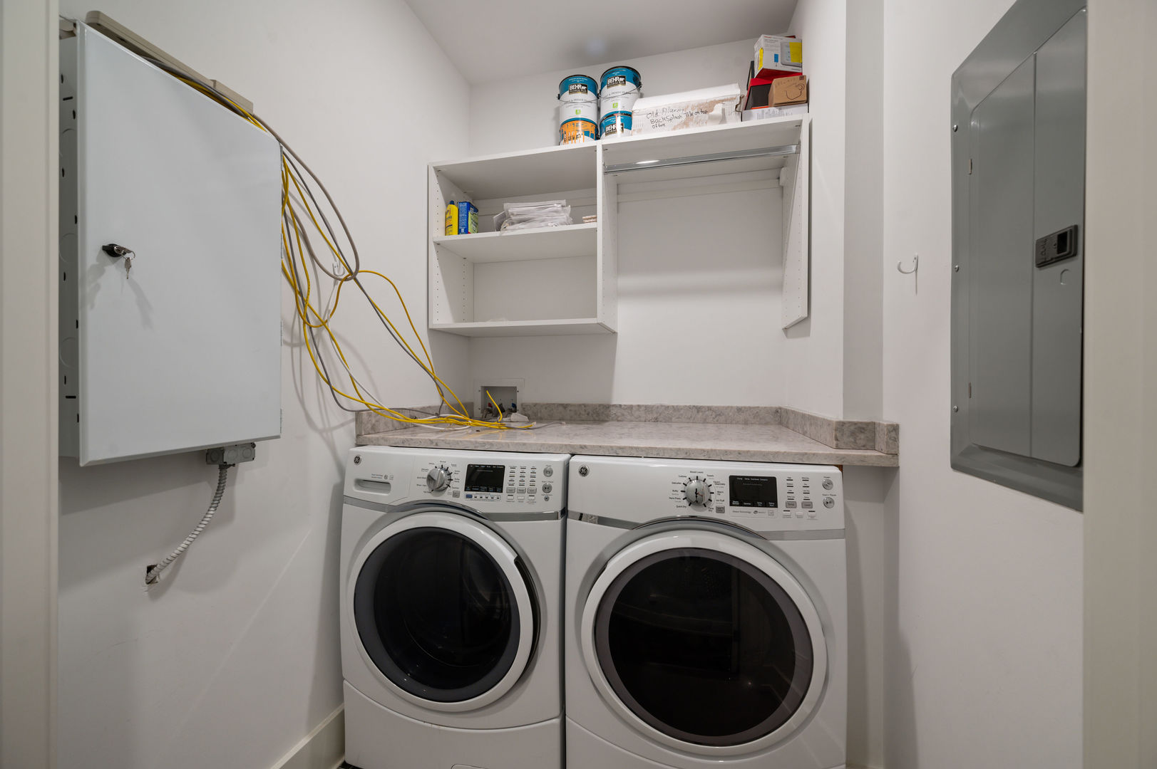 3016 W Belmont Avenue Unit: 2W