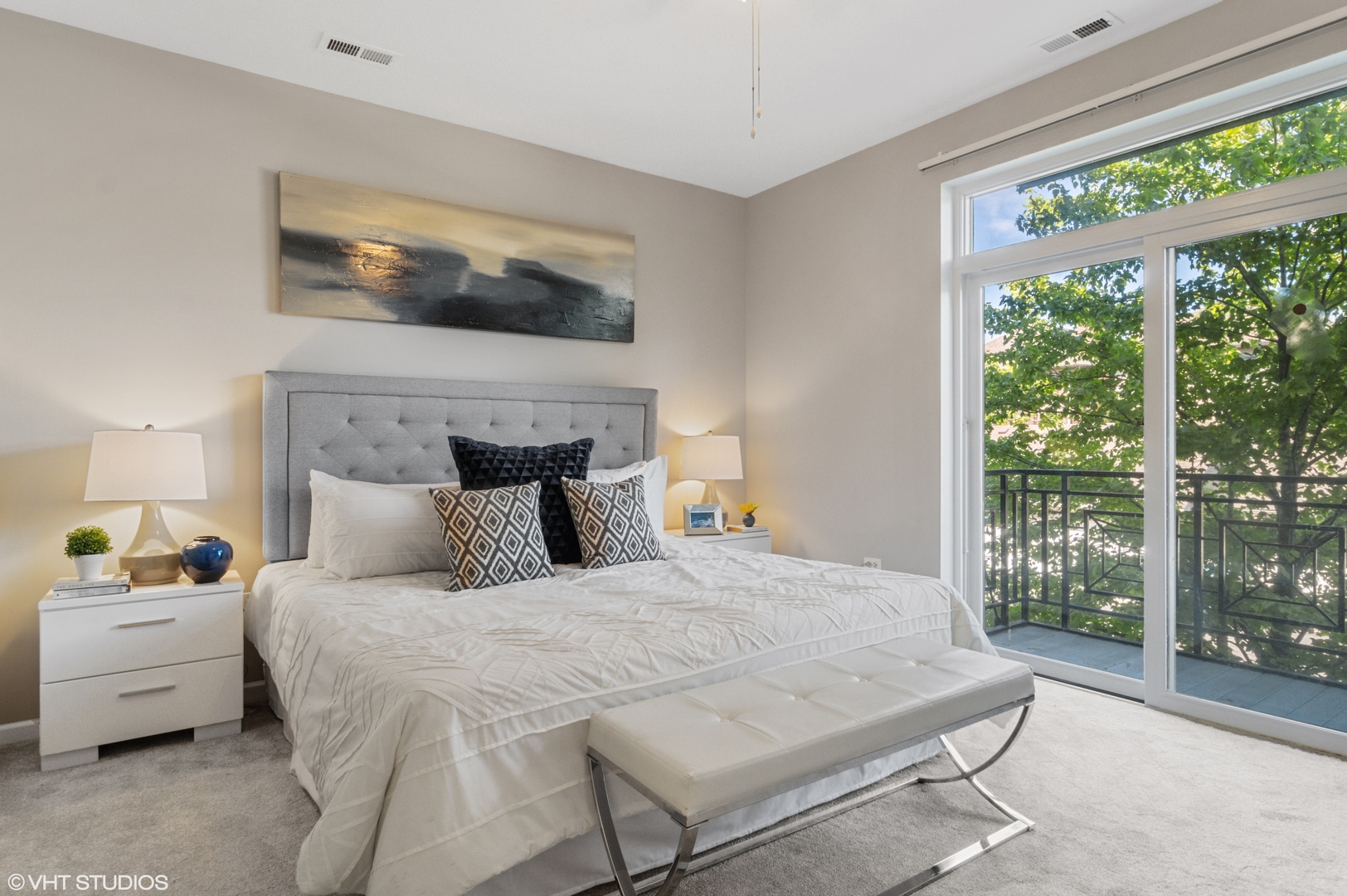 1425 S HALSTED Street Unit: 2B