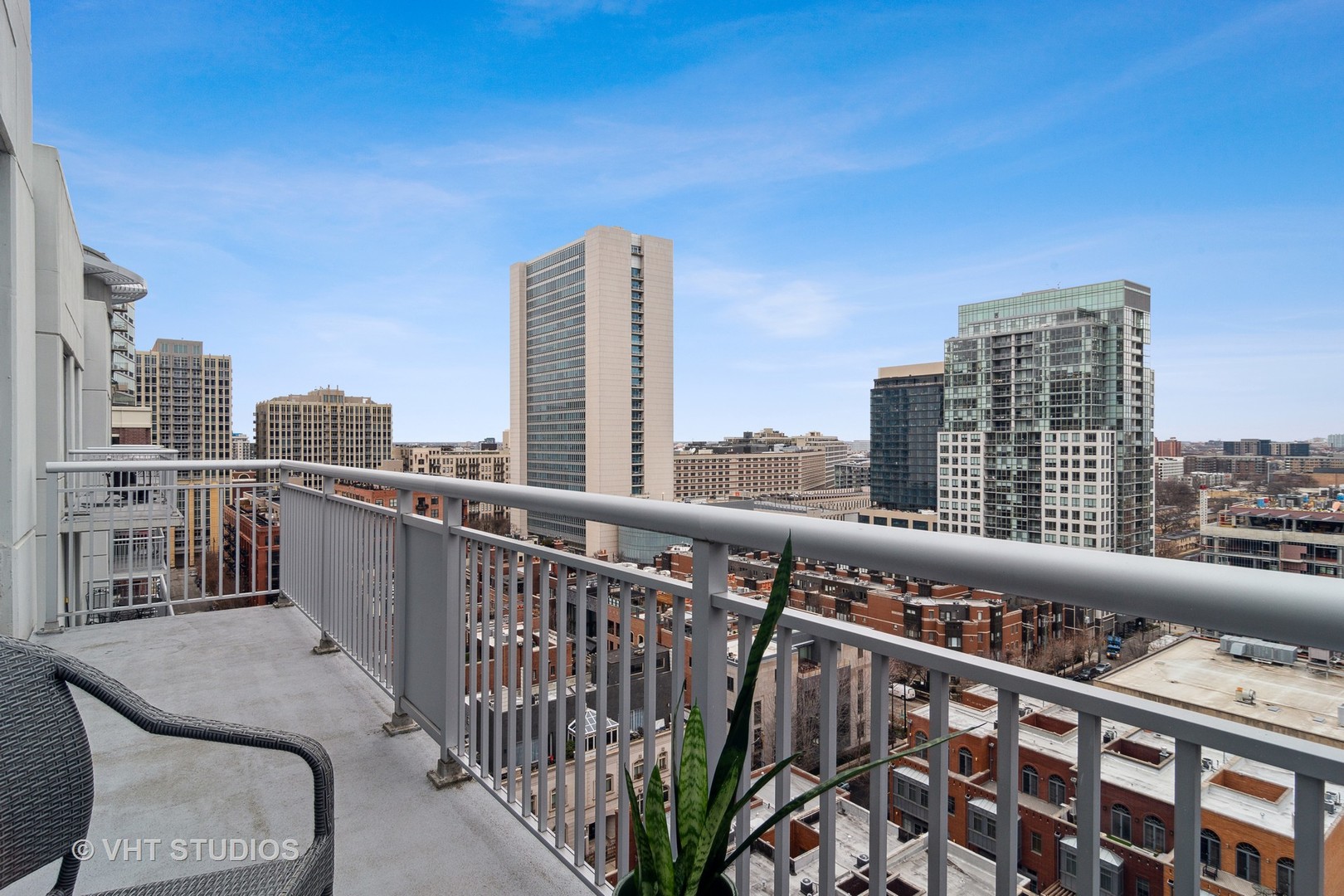 421 W Huron Street Unit: 1504