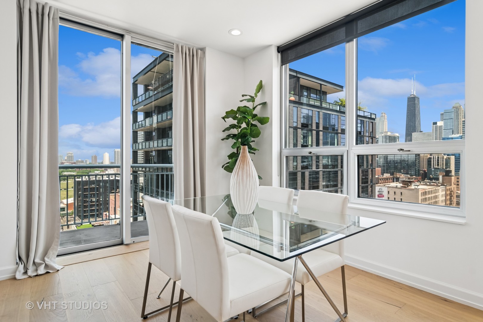 421 W Huron Street Unit: 1504