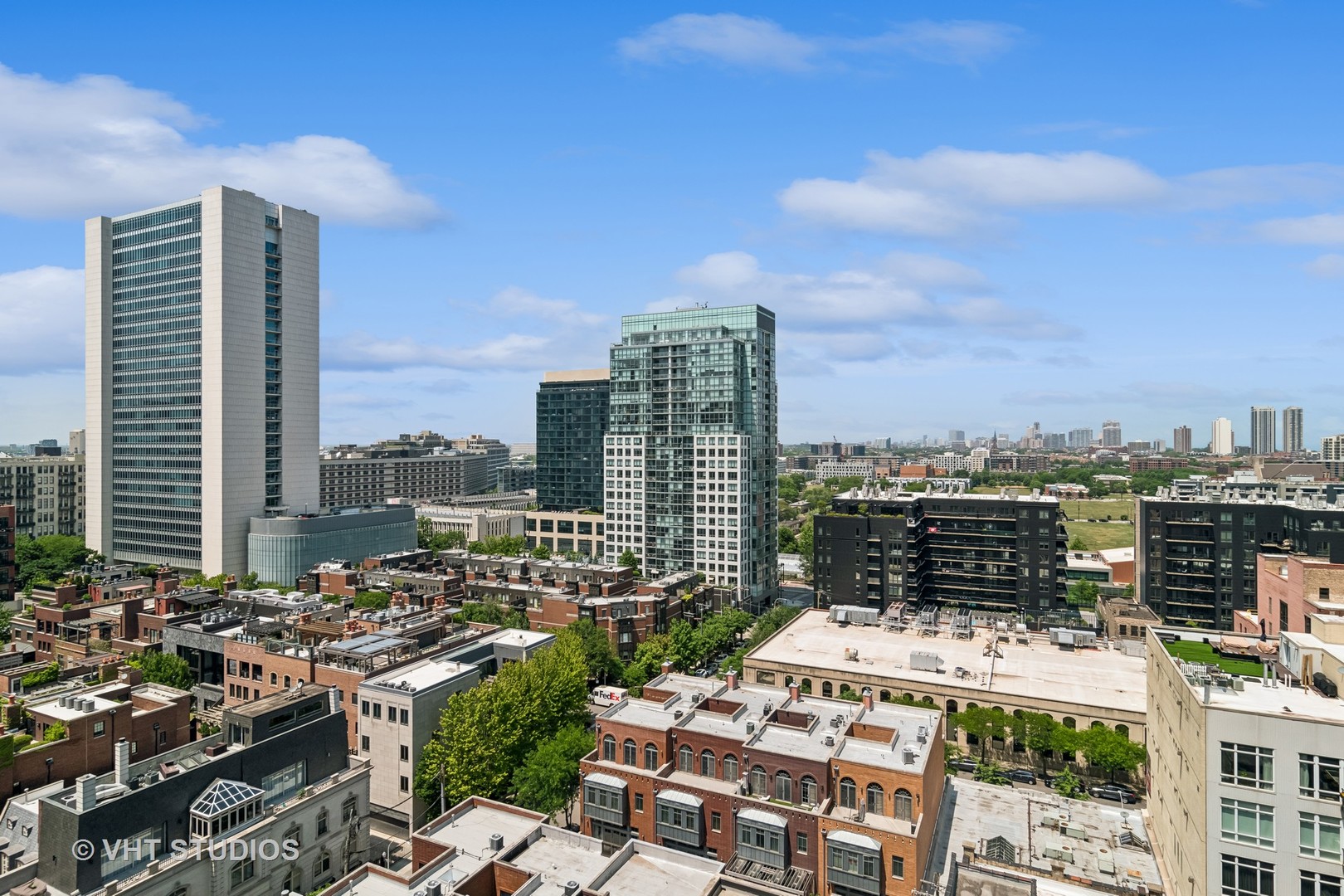 421 W Huron Street Unit: 1504
