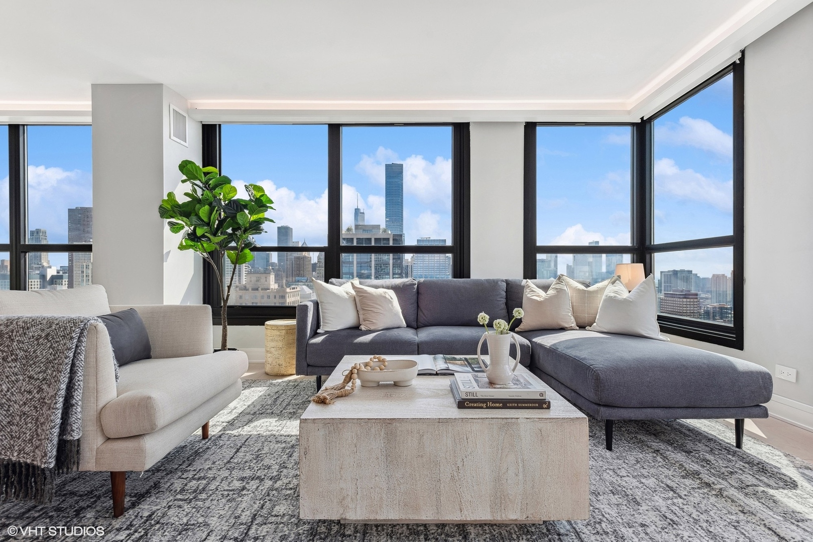 1030 N State Street Unit: 41L