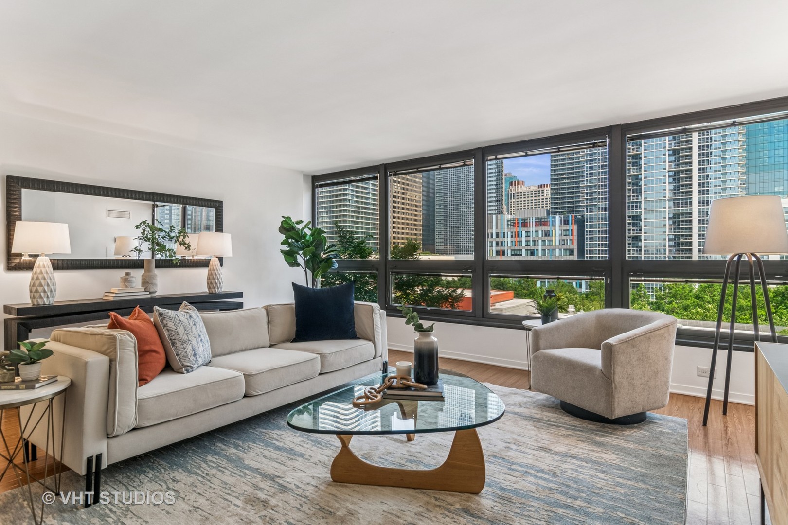 360 E RANDOLPH Street Unit: 407