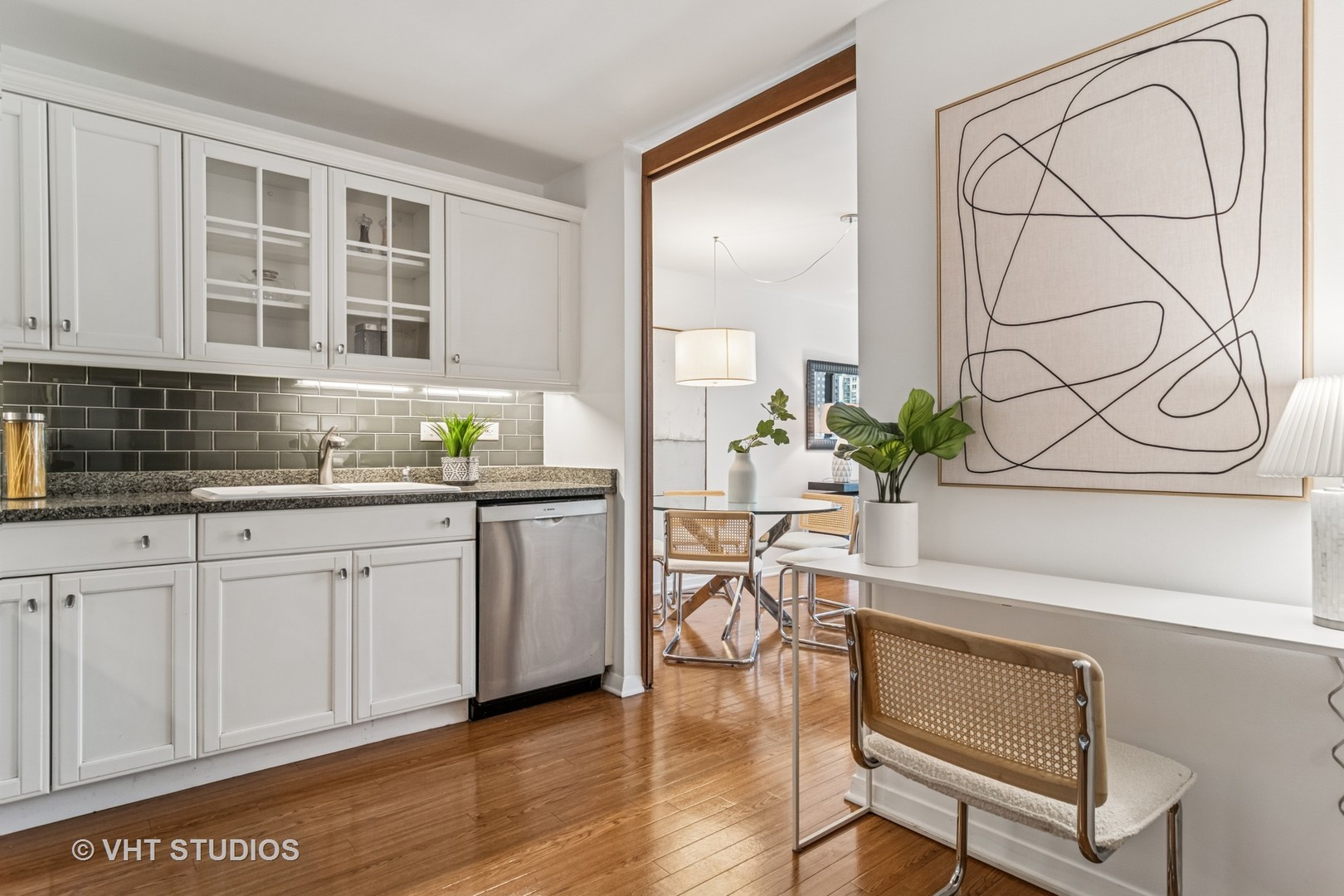 360 E RANDOLPH Street Unit: 407