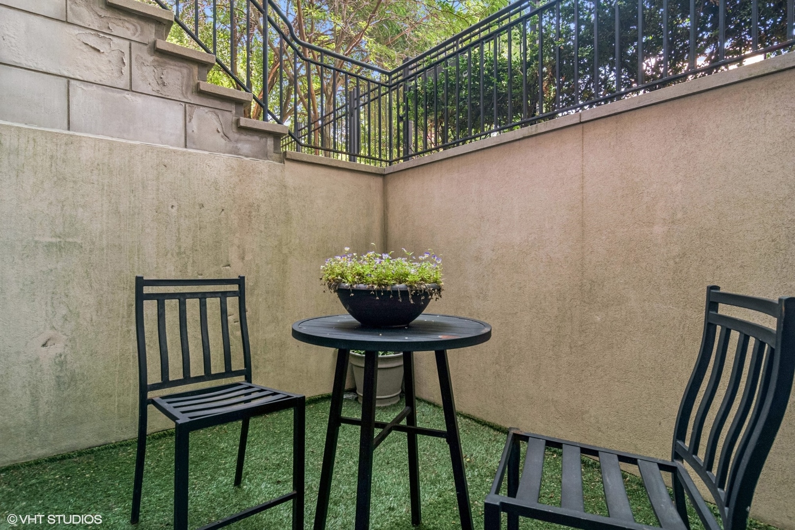 1725 W Pierce Avenue Unit: 1