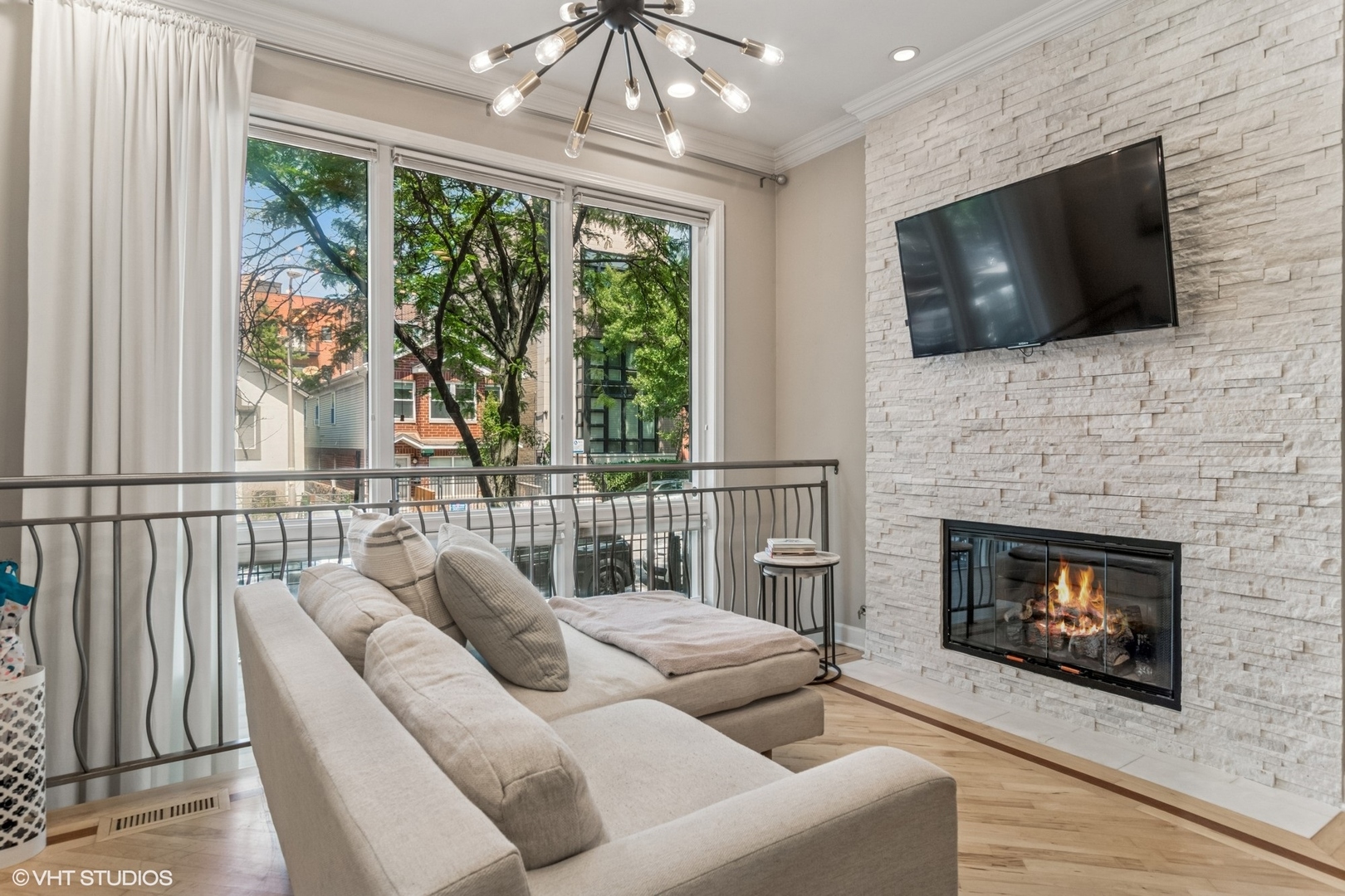 1725 W Pierce Avenue Unit: 1