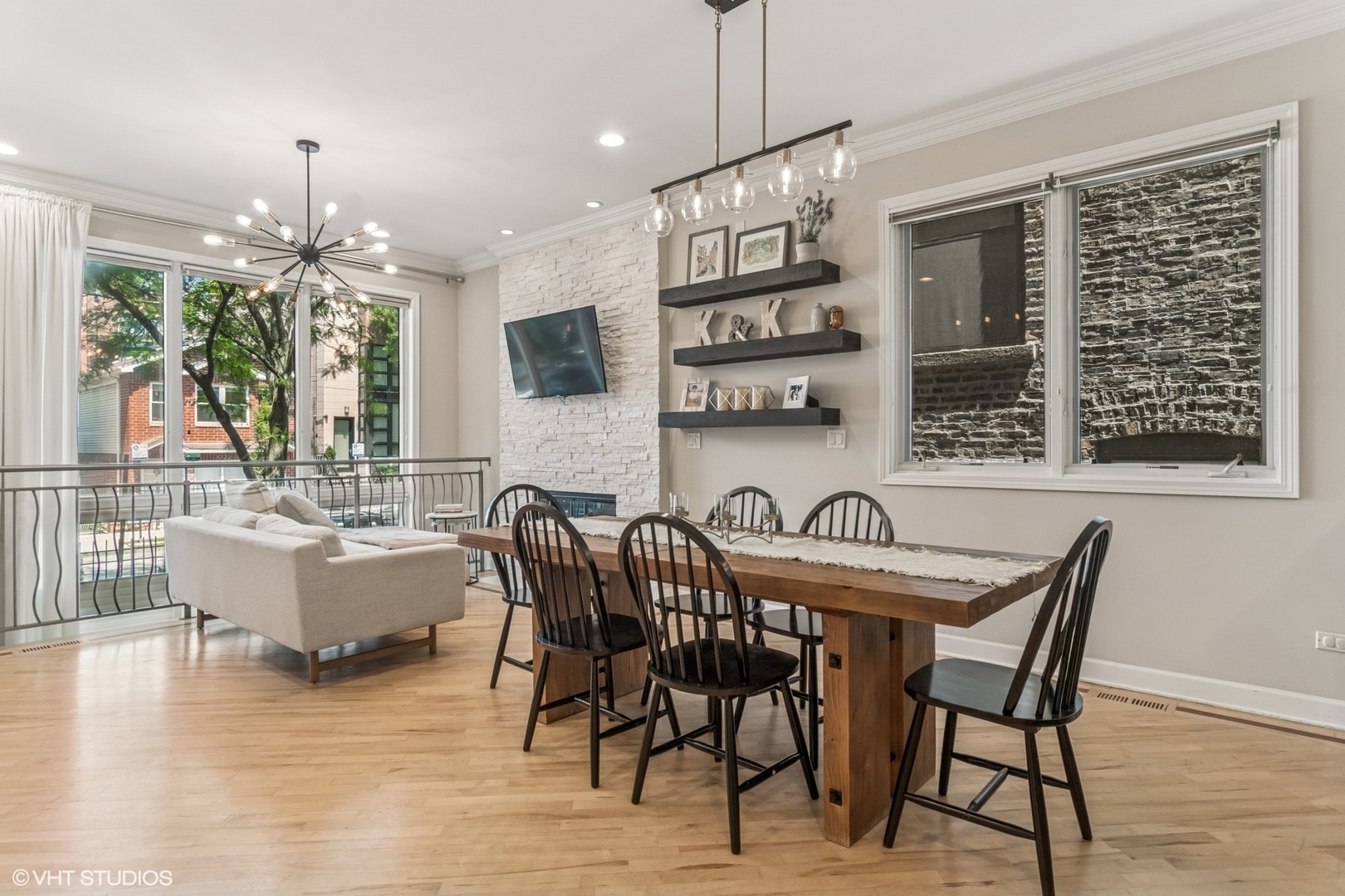 1725 W Pierce Avenue Unit: 1