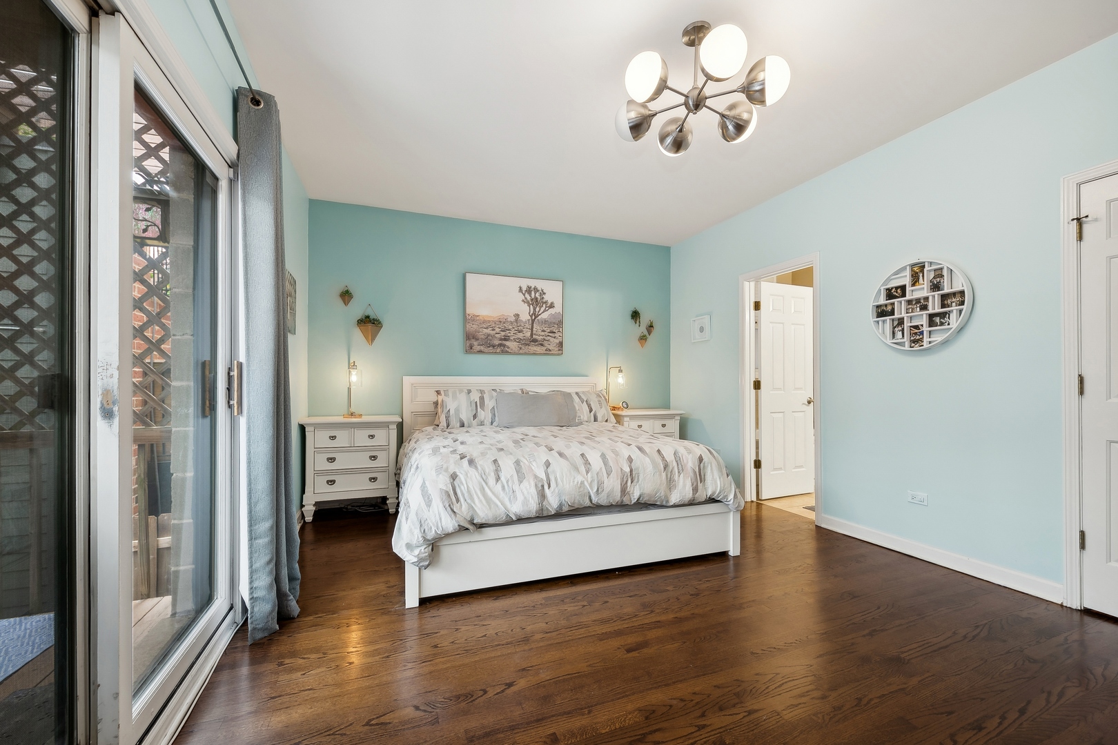 1925 N Damen Avenue Unit: 1