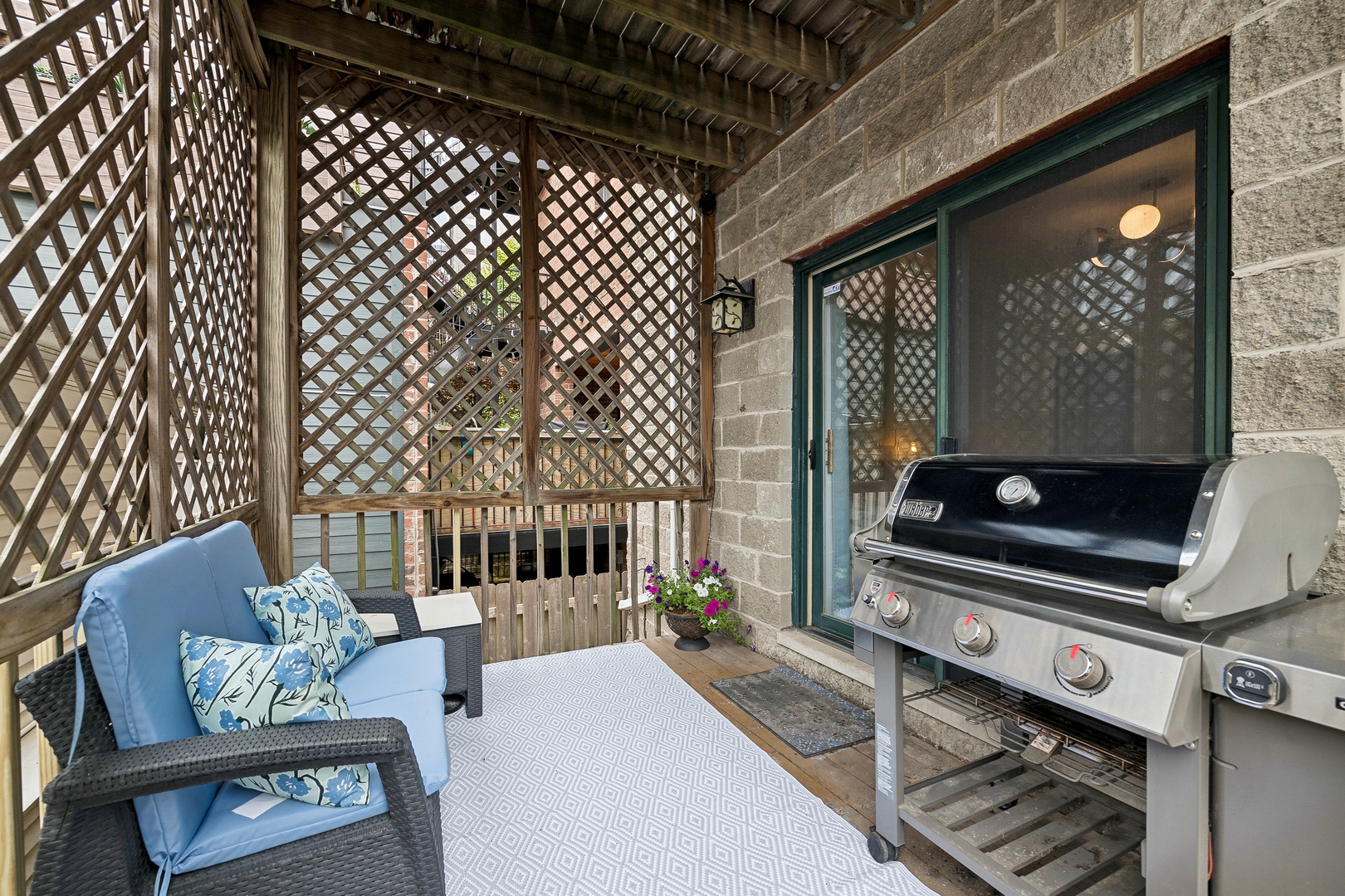1925 N Damen Avenue Unit: 1