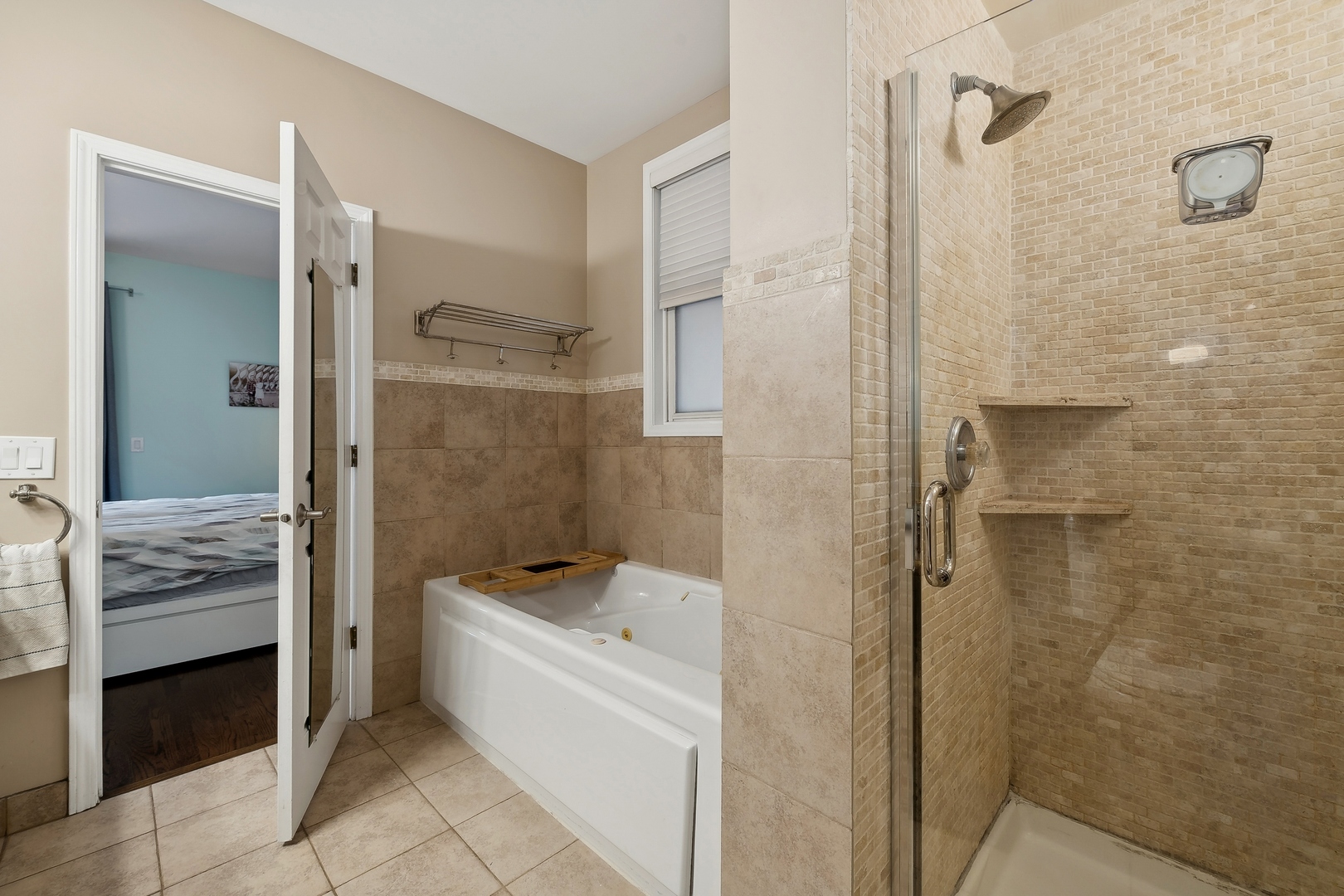 1925 N Damen Avenue Unit: 1