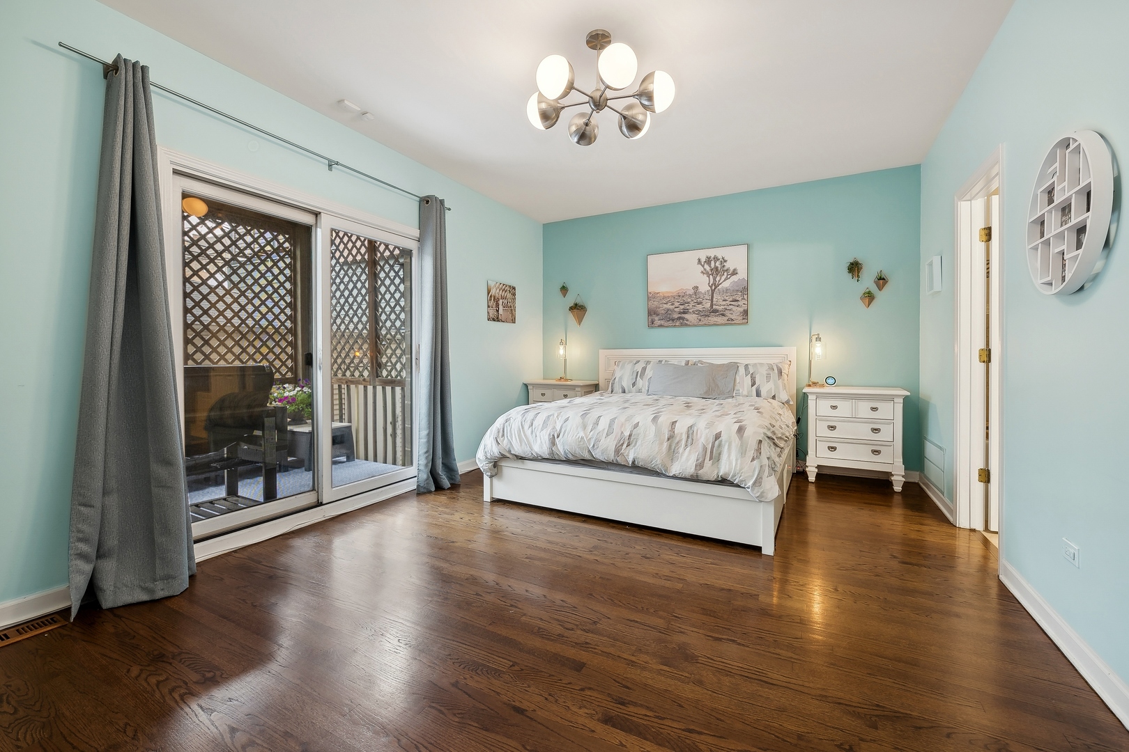 1925 N Damen Avenue Unit: 1