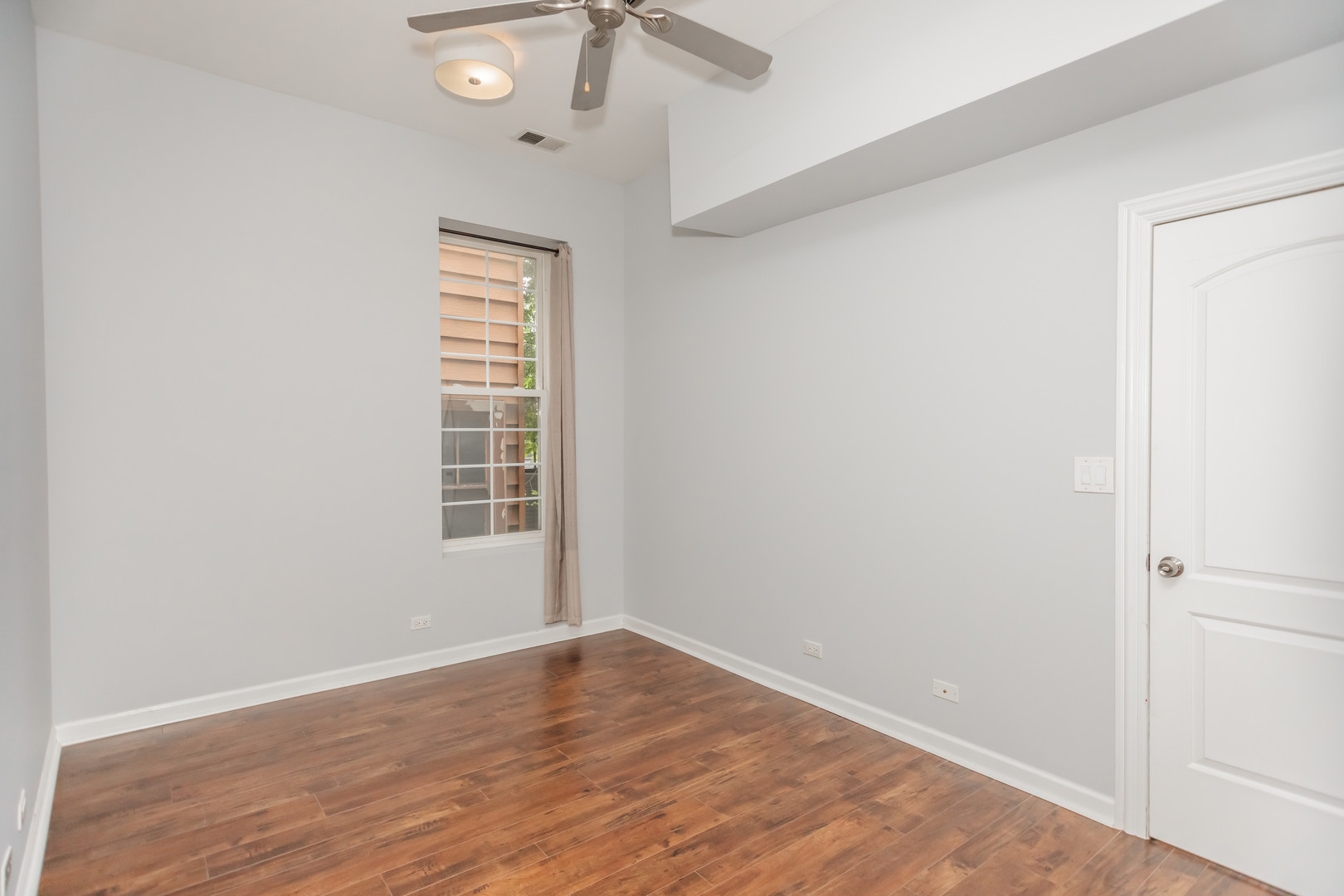 2212 N Campbell Avenue Unit: 2D