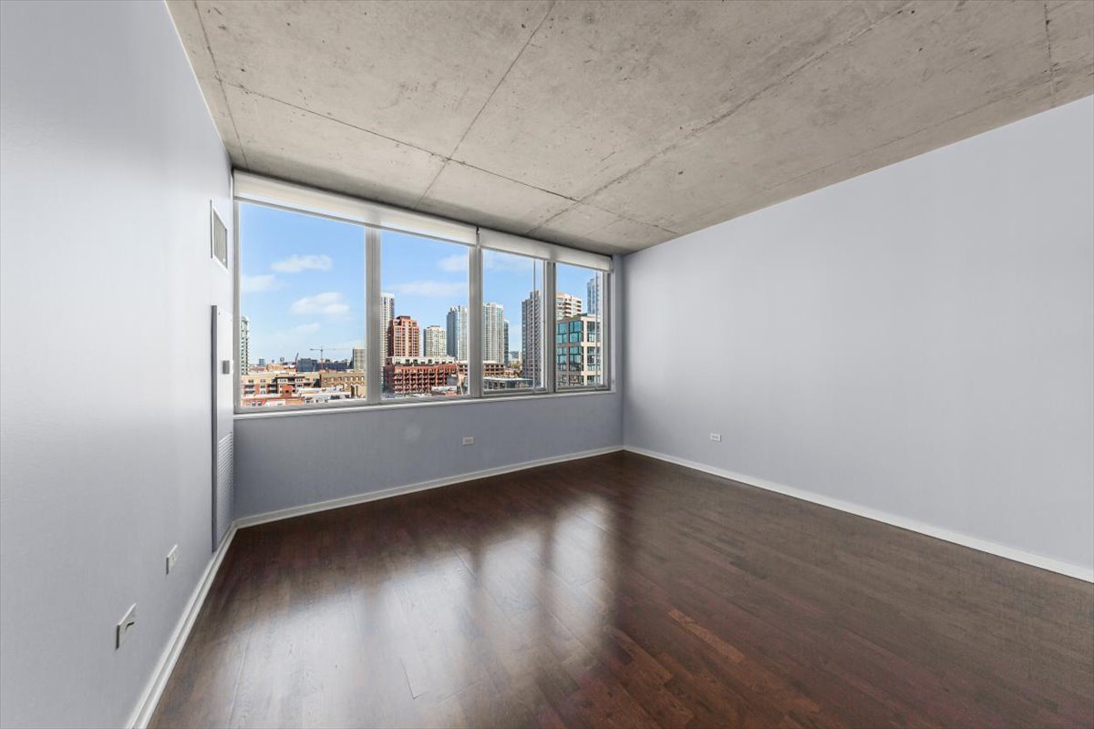 659 W Randolph Street Unit: 1007