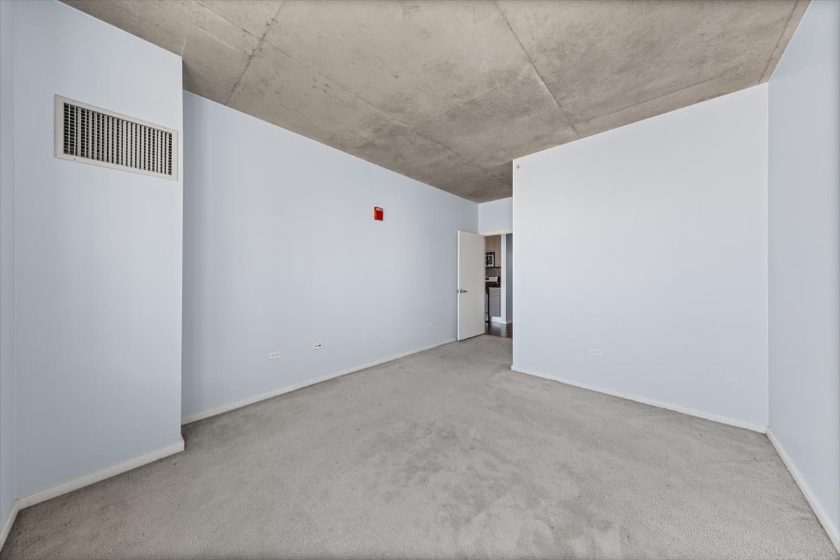 659 W Randolph Street Unit: 1007