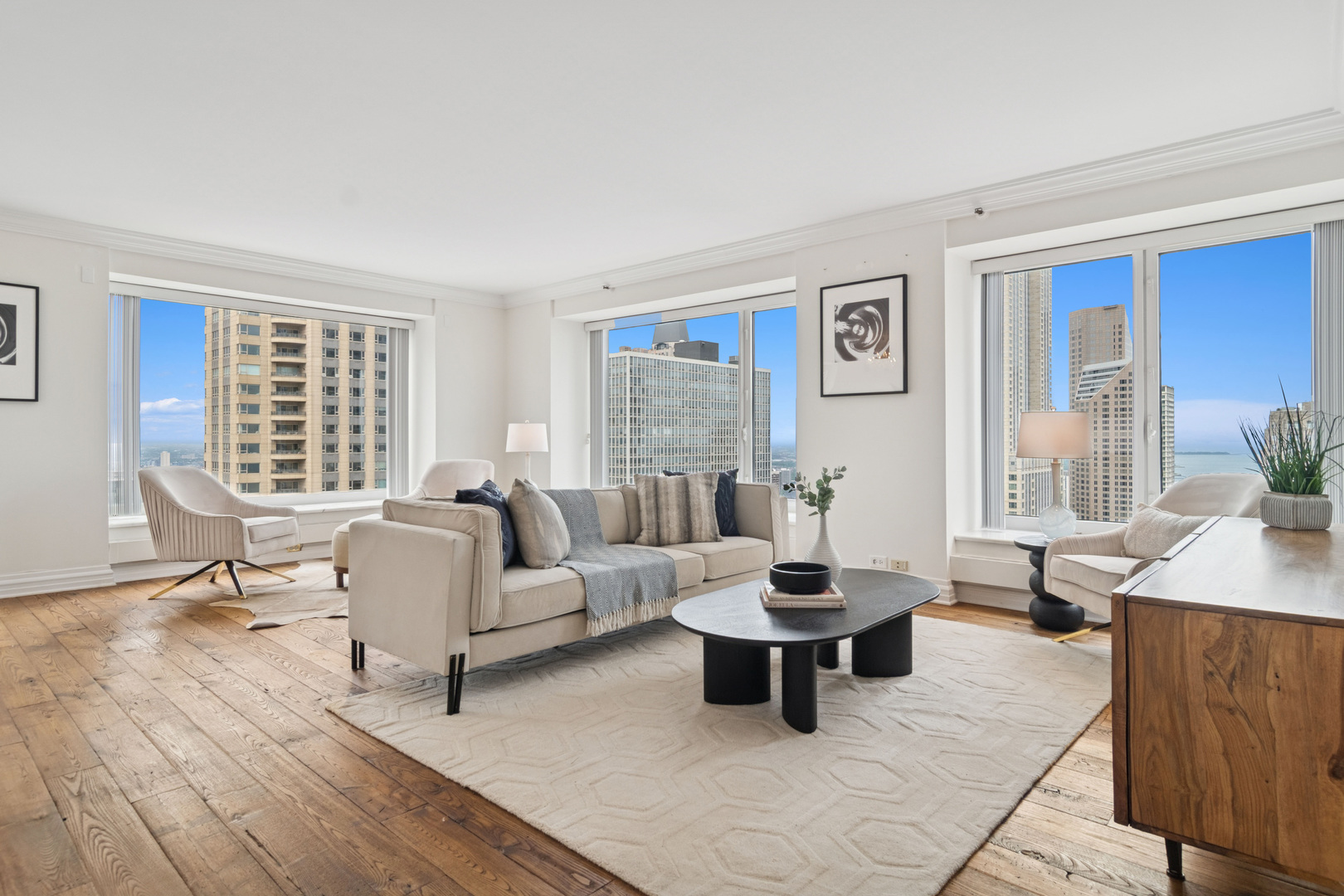 161 E Chicago Avenue Unit: 34F