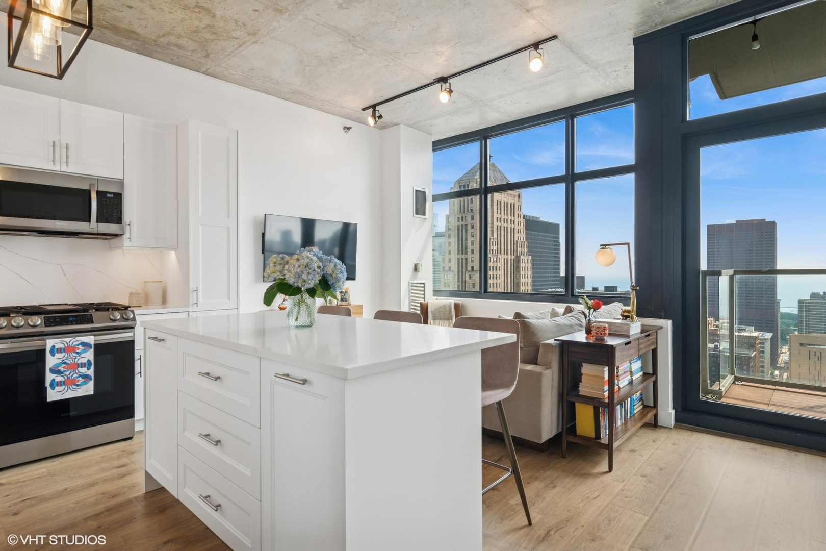 235 W Van Buren Street Unit: 4002