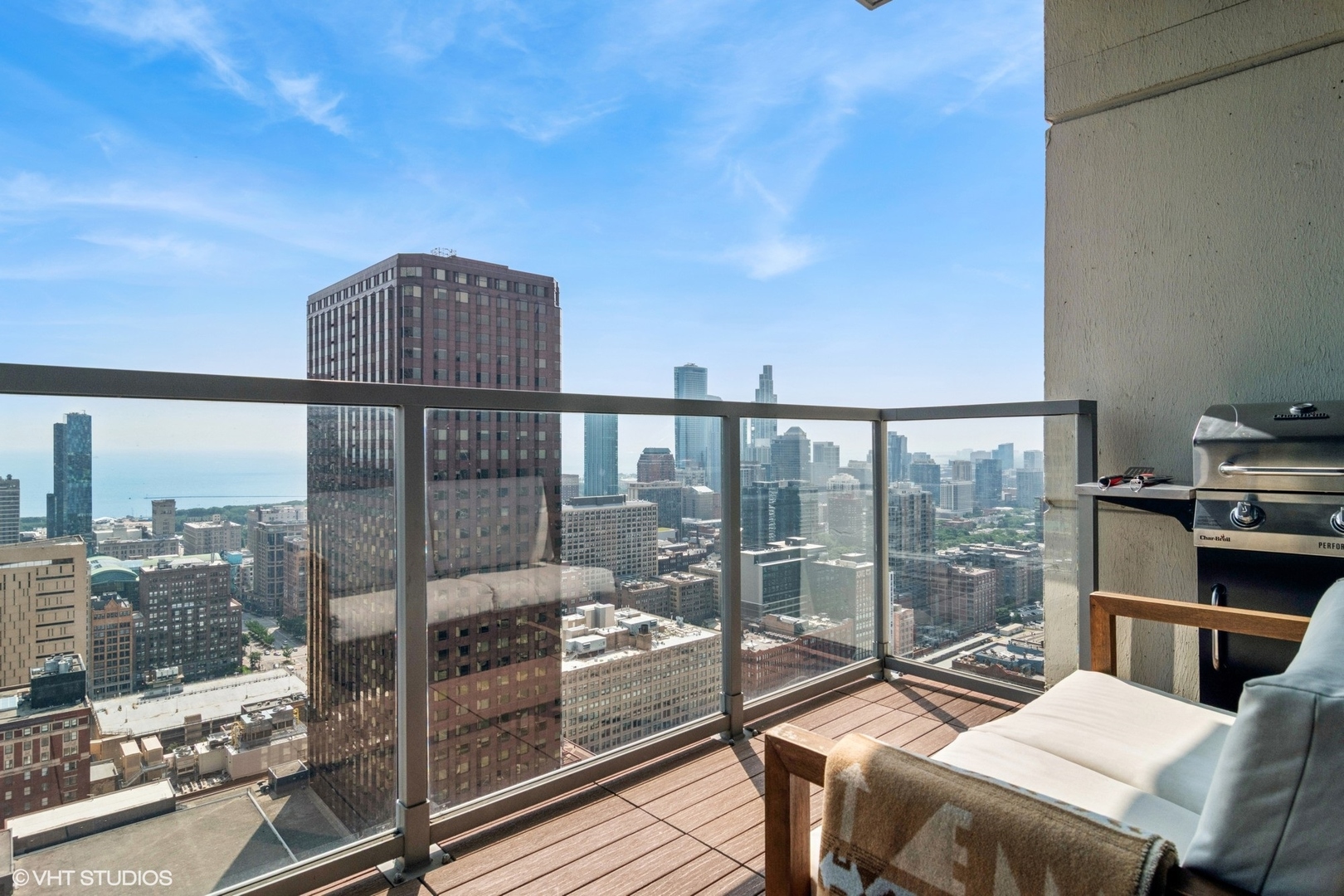 235 W Van Buren Street Unit: 4002