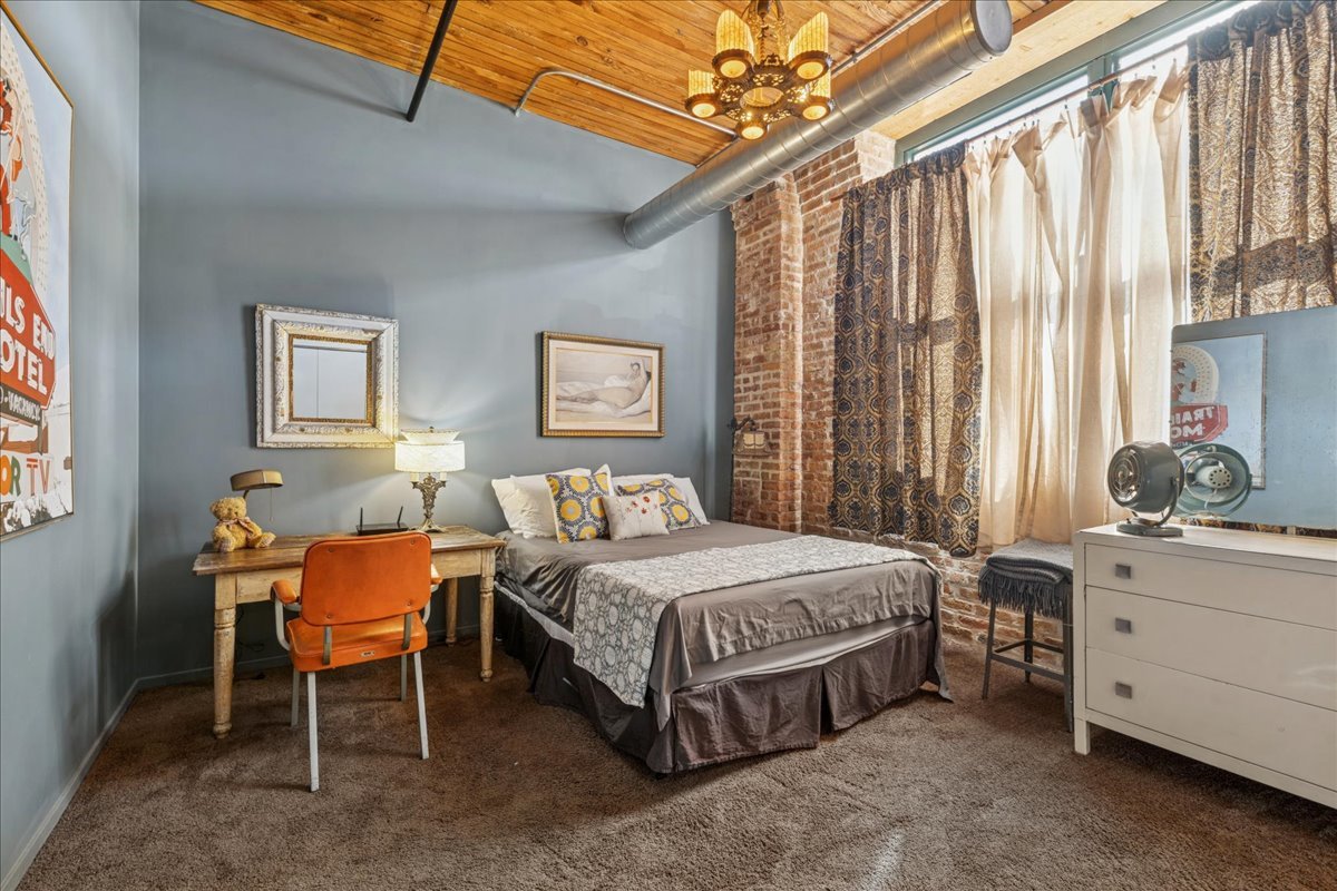 3500 S Sangamon Street Unit: 109