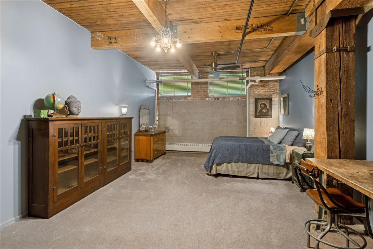 3500 S Sangamon Street Unit: 109