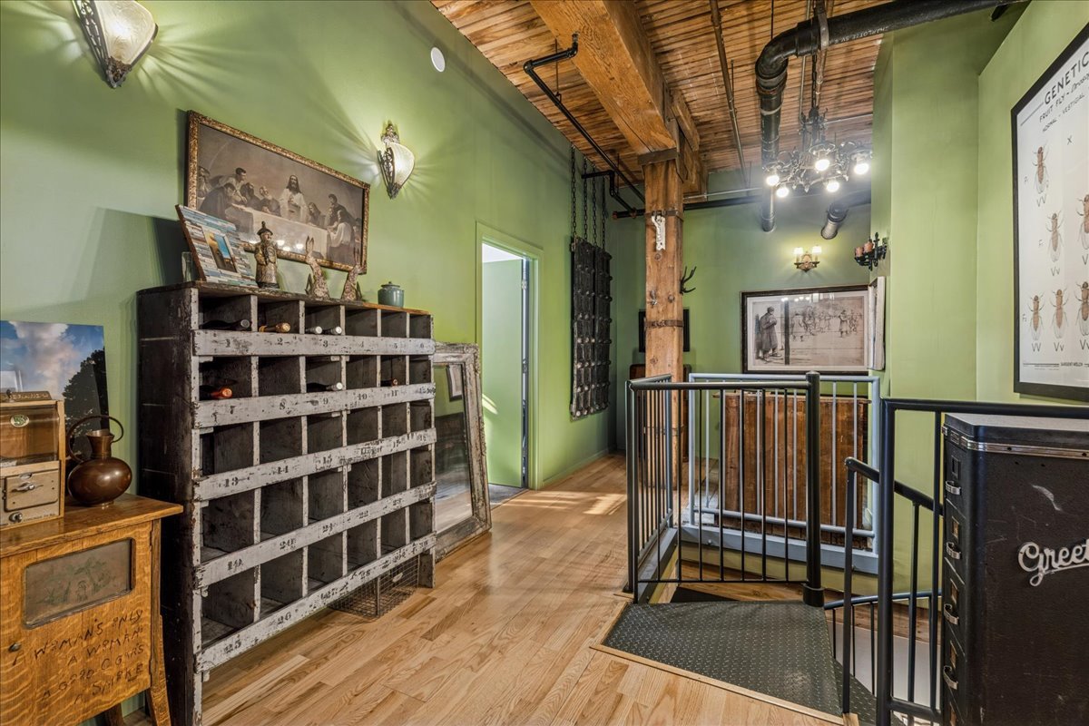 3500 S Sangamon Street Unit: 109