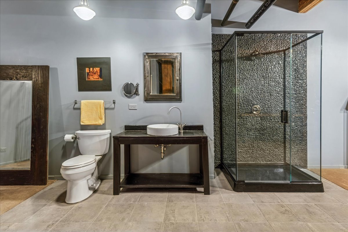 3500 S Sangamon Street Unit: 109