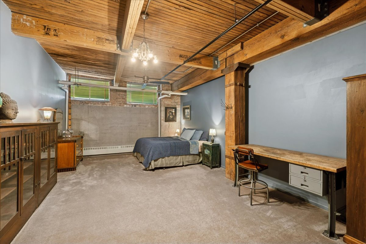 3500 S Sangamon Street Unit: 109