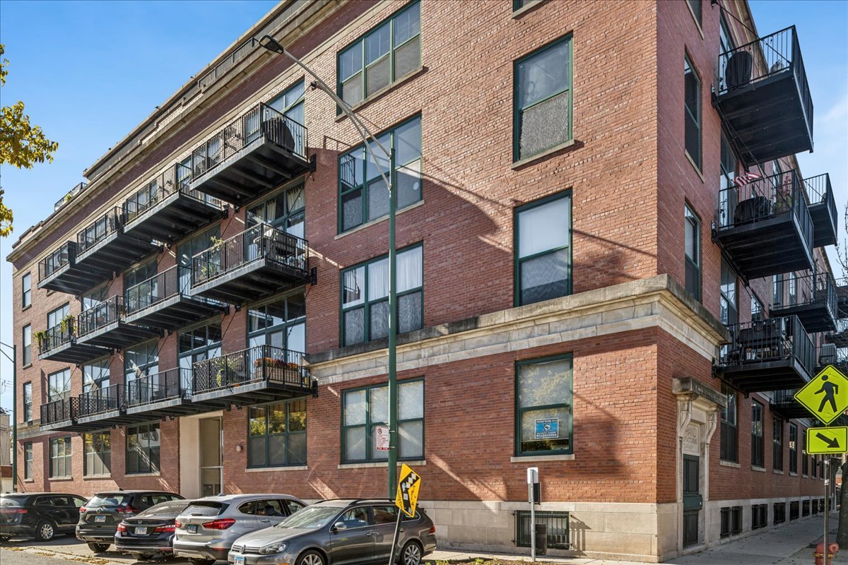3500 S Sangamon Street Unit: 109