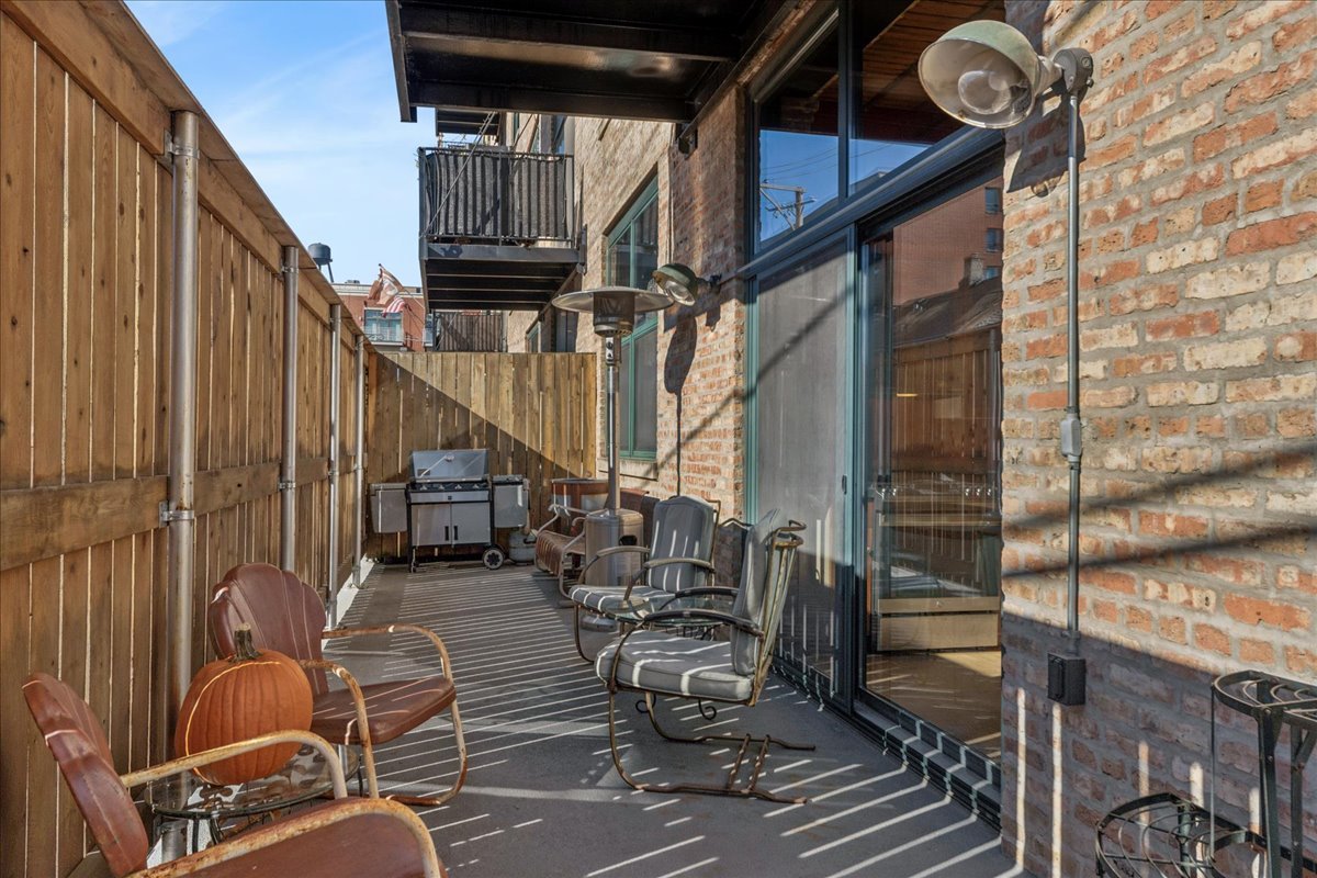 3500 S Sangamon Street Unit: 109