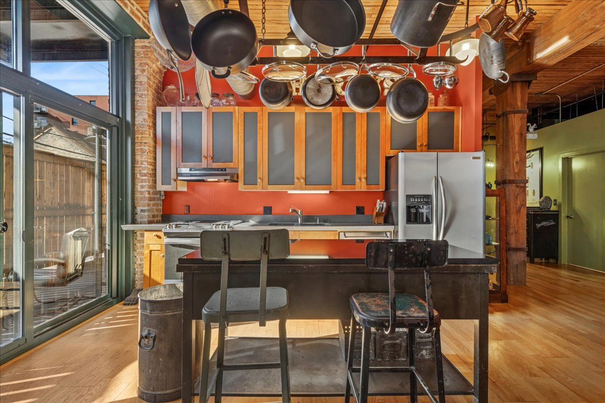 3500 S Sangamon Street Unit: 109