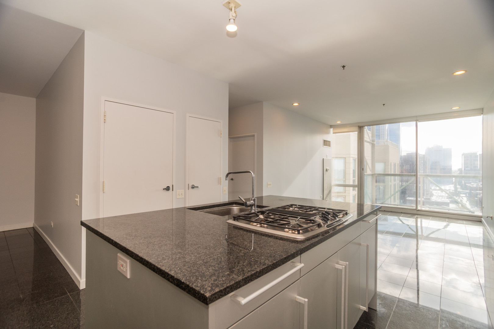 653 N Kingsbury Street Unit: 2308