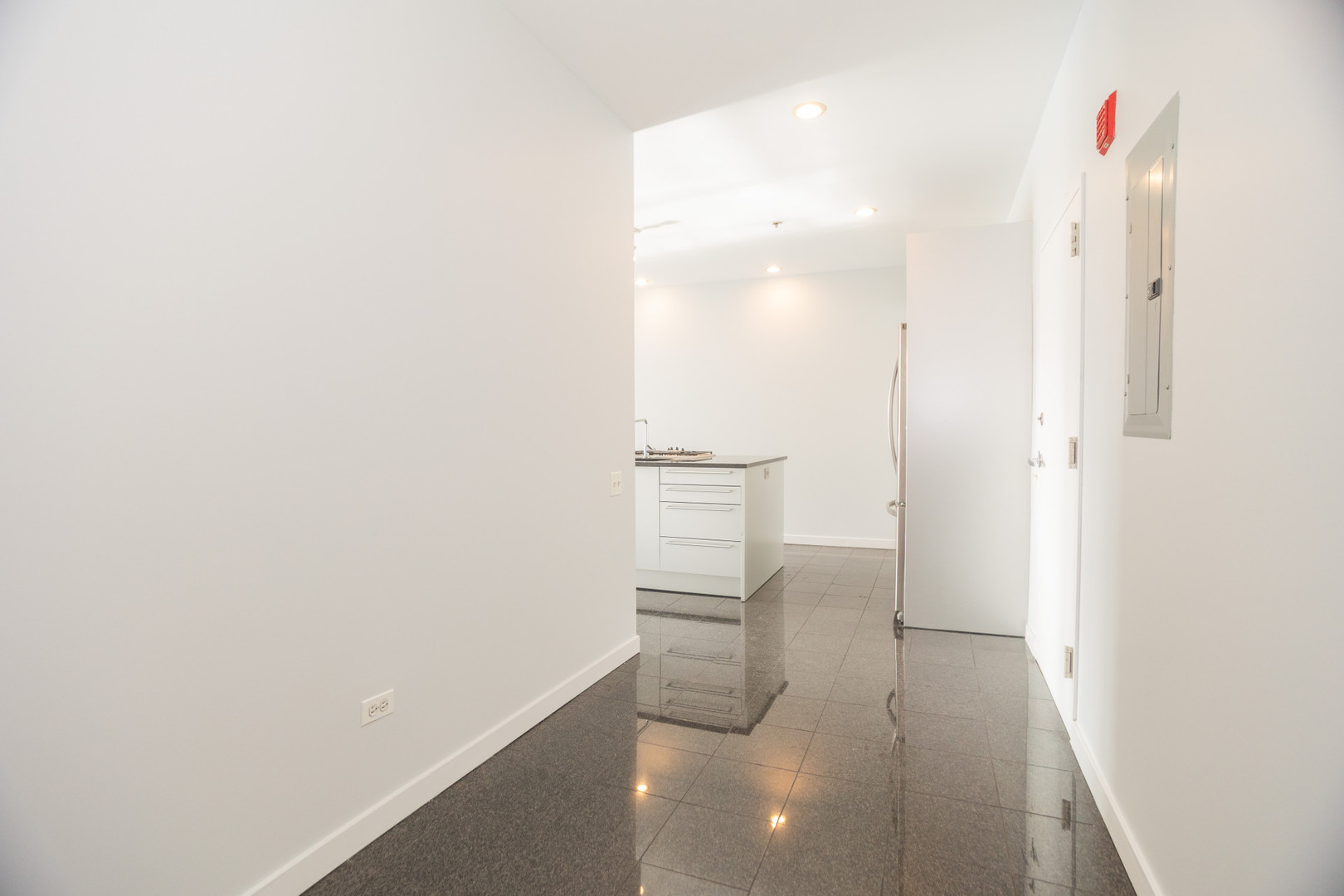 653 N Kingsbury Street Unit: 2308