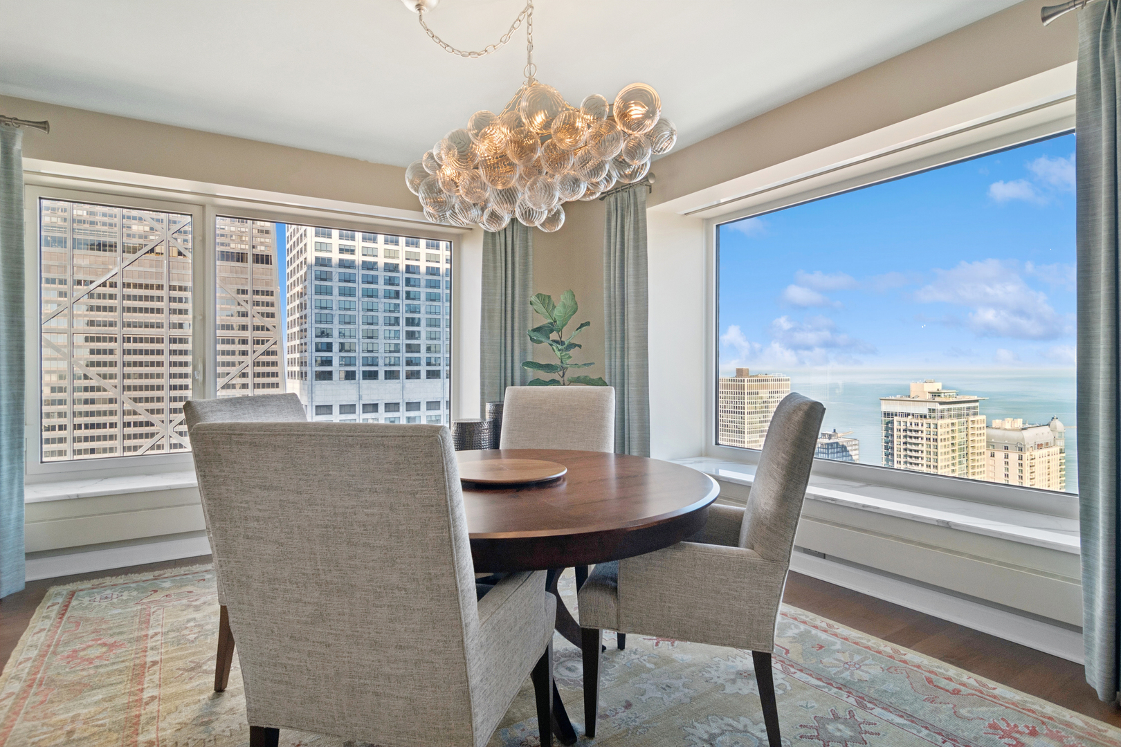 161 E Chicago Avenue Unit: 33A