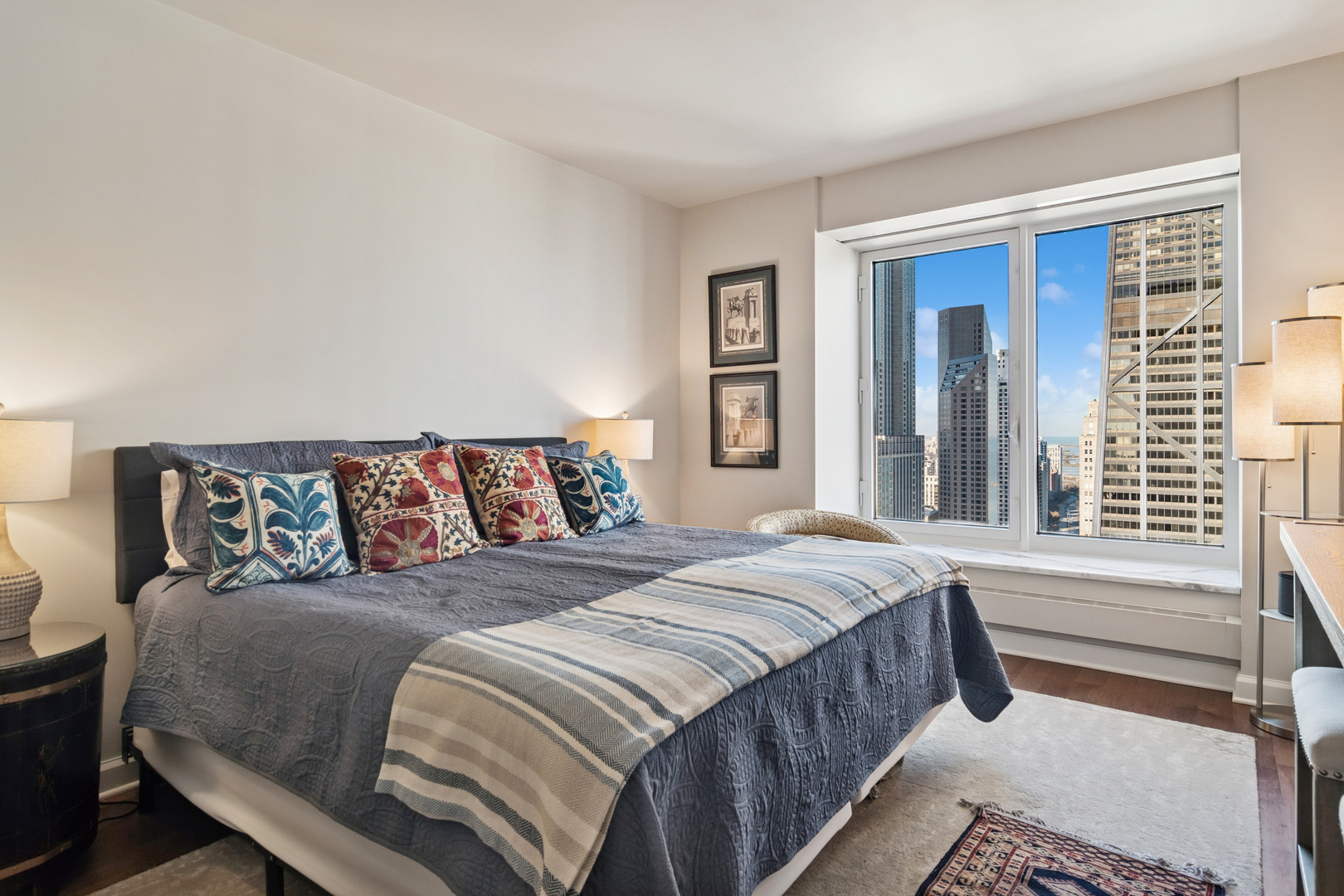 161 E Chicago Avenue Unit: 33A