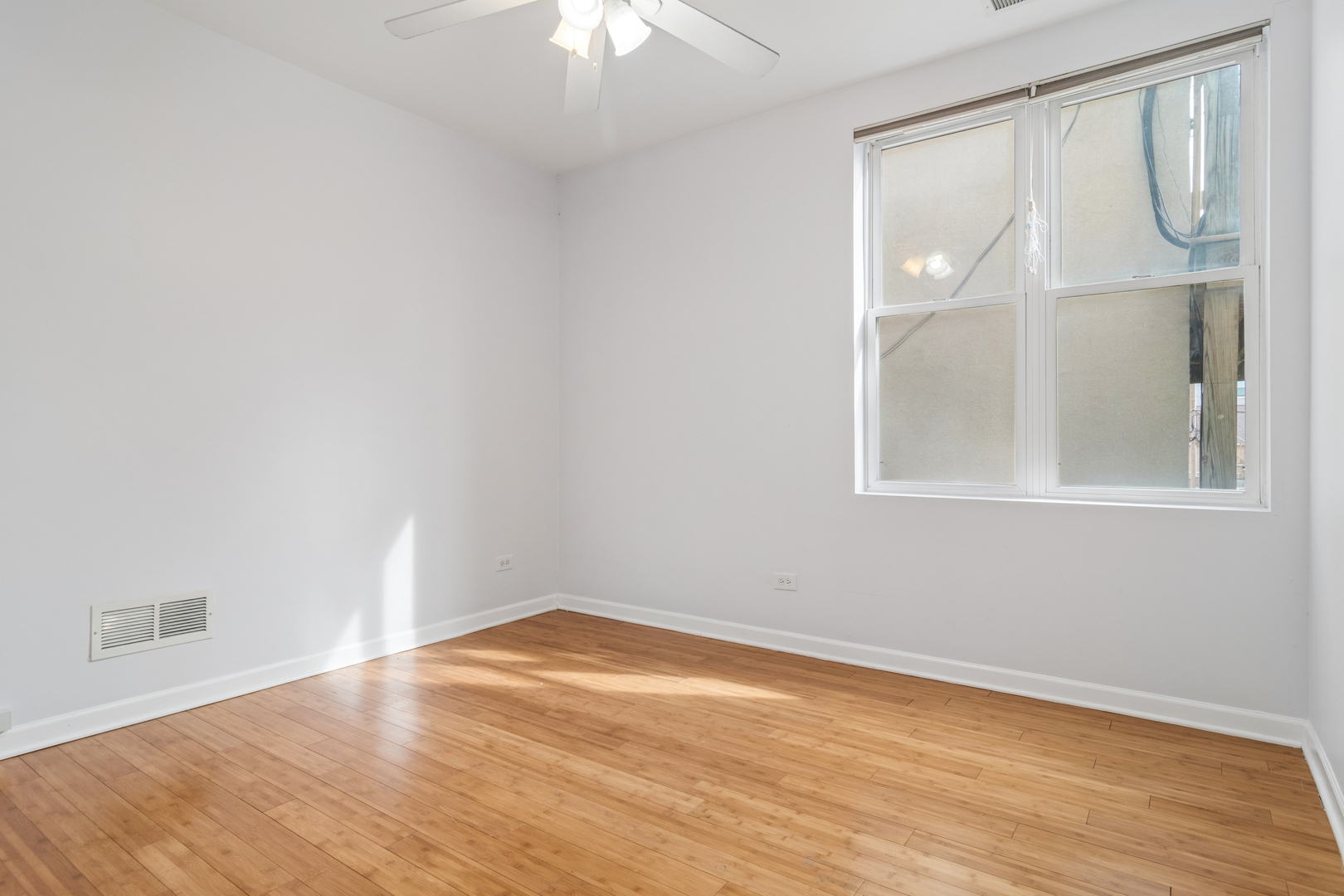 2249 W Monroe Street Unit: 3