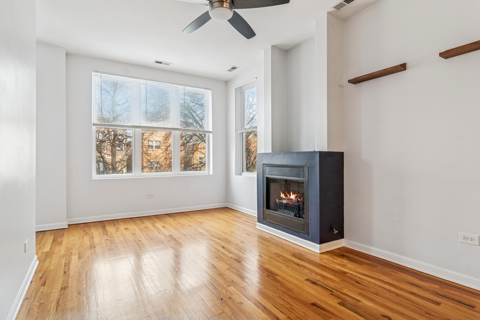 2249 W Monroe Street Unit: 3