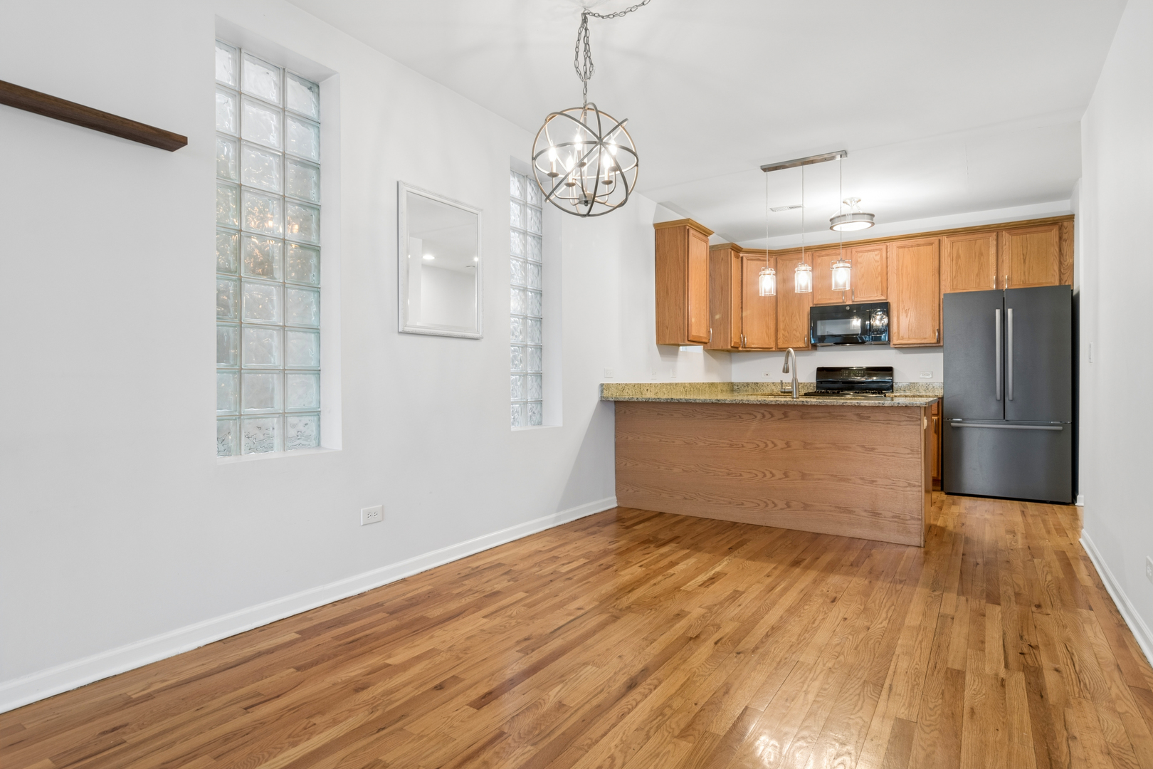 2249 W Monroe Street Unit: 3