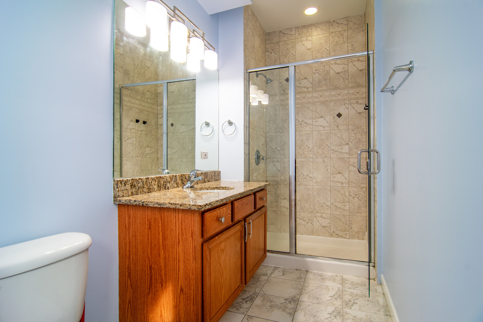 2249 W Monroe Street Unit: 3