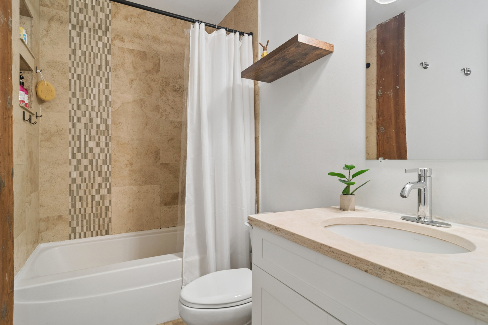 2300 W Wabansia Avenue Unit: 117