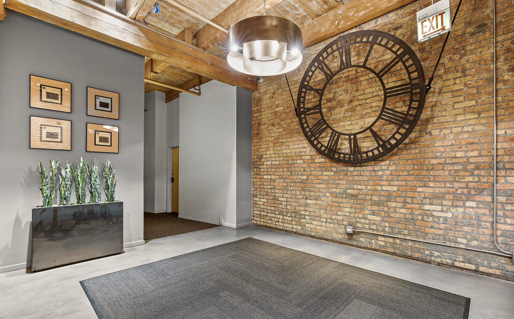 2300 W Wabansia Avenue Unit: 117