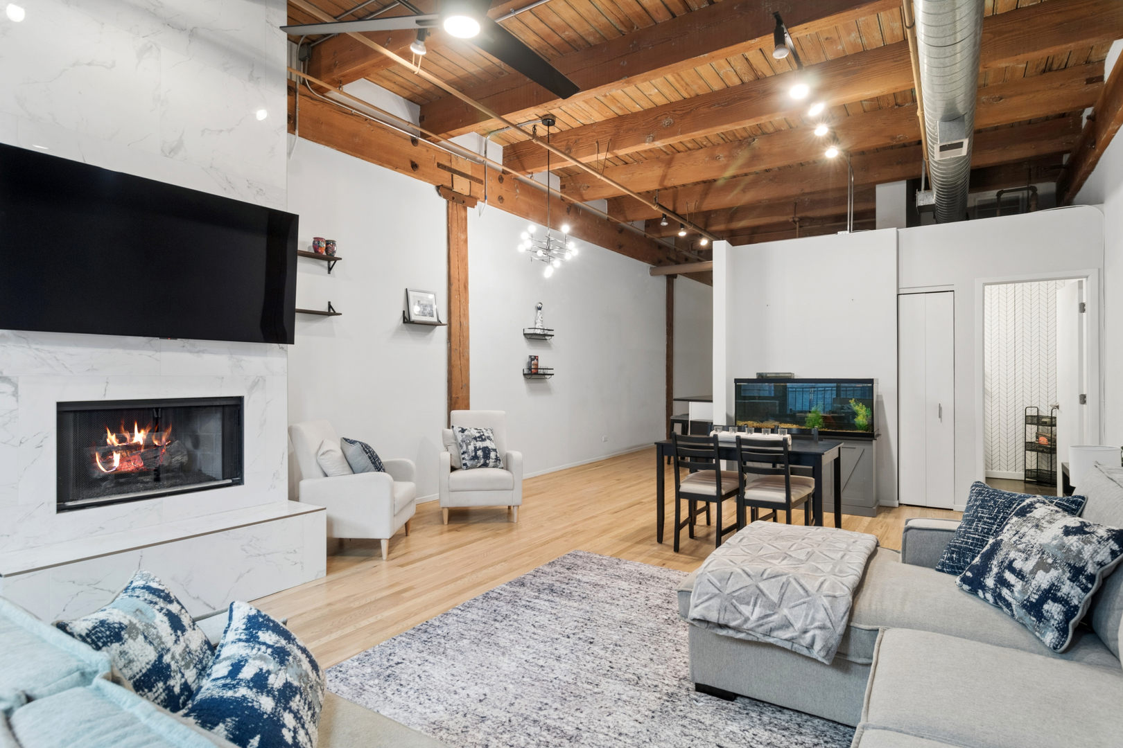 2300 W Wabansia Avenue Unit: 117