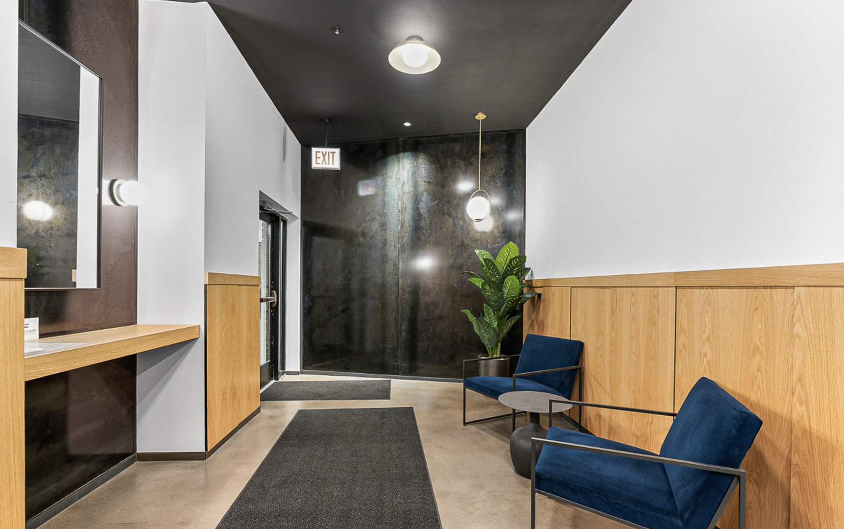 2300 W Wabansia Avenue Unit: 117