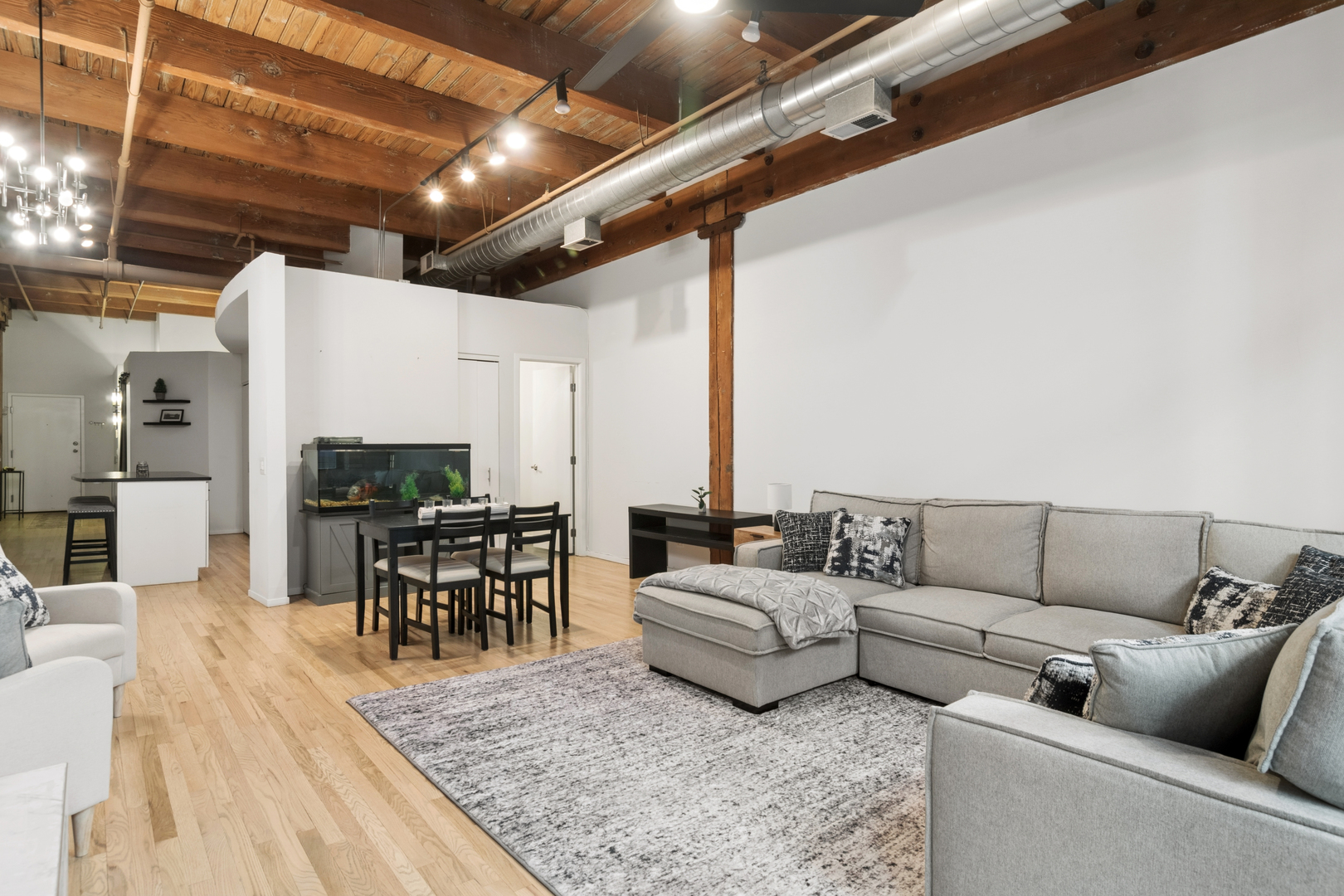 2300 W Wabansia Avenue Unit: 117