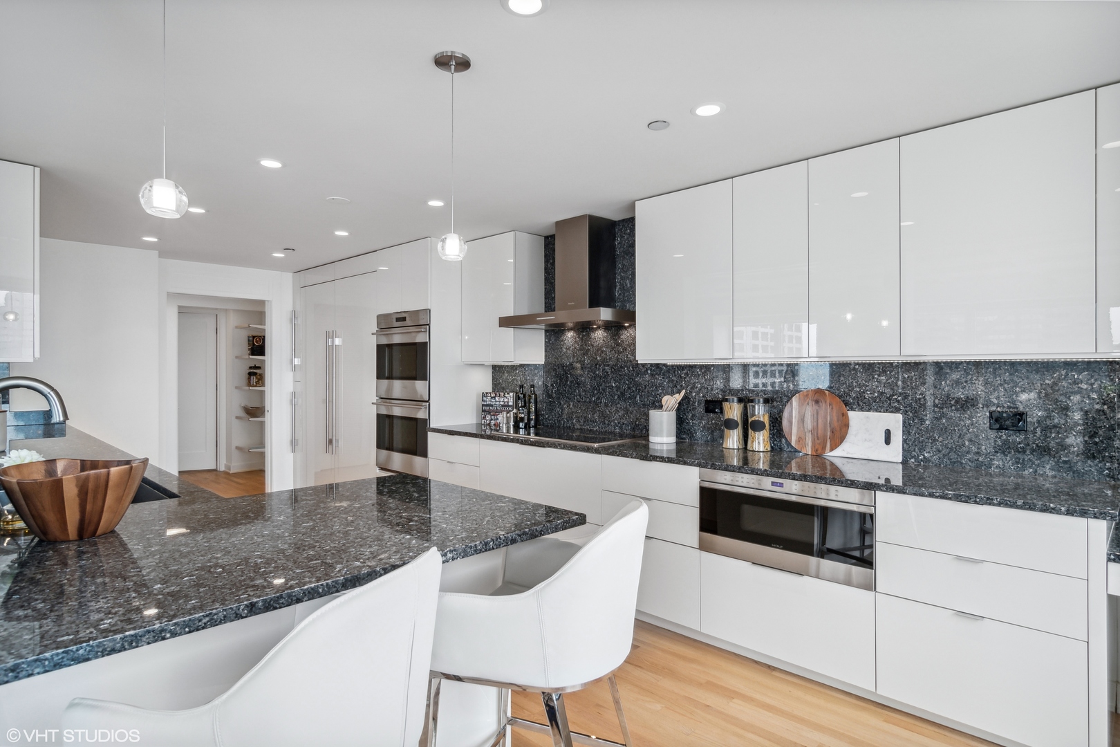 161 E CHICAGO Avenue Unit: 45FG